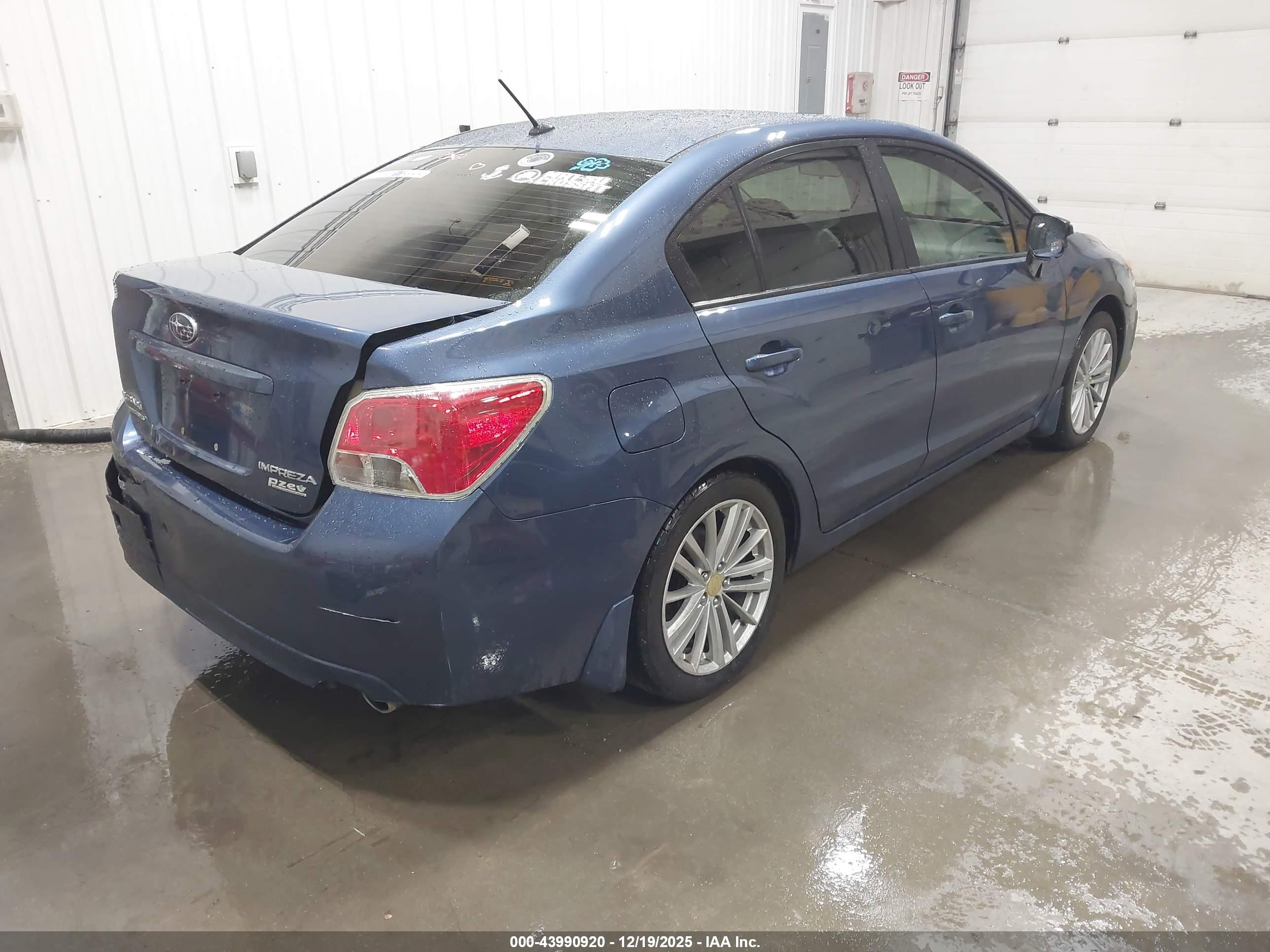 SUBARU IMPREZA image 4