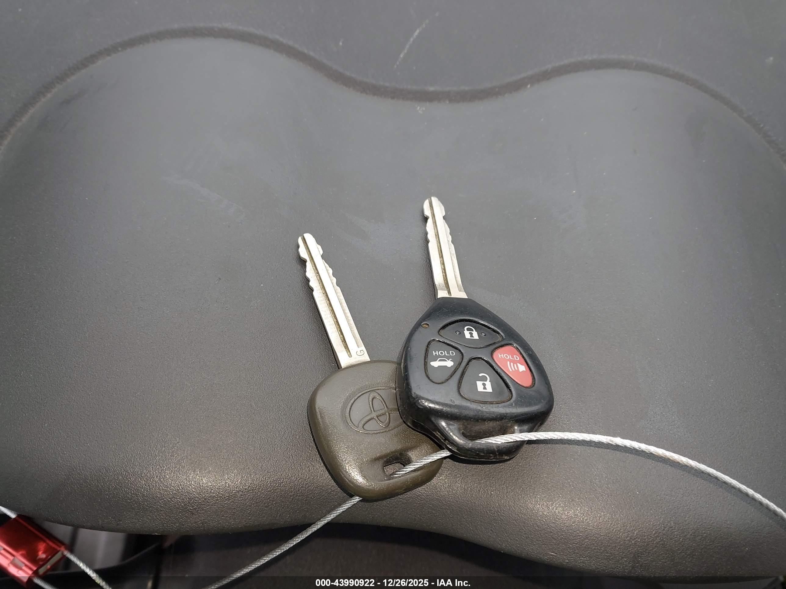 TOYOTA COROLLA image 11