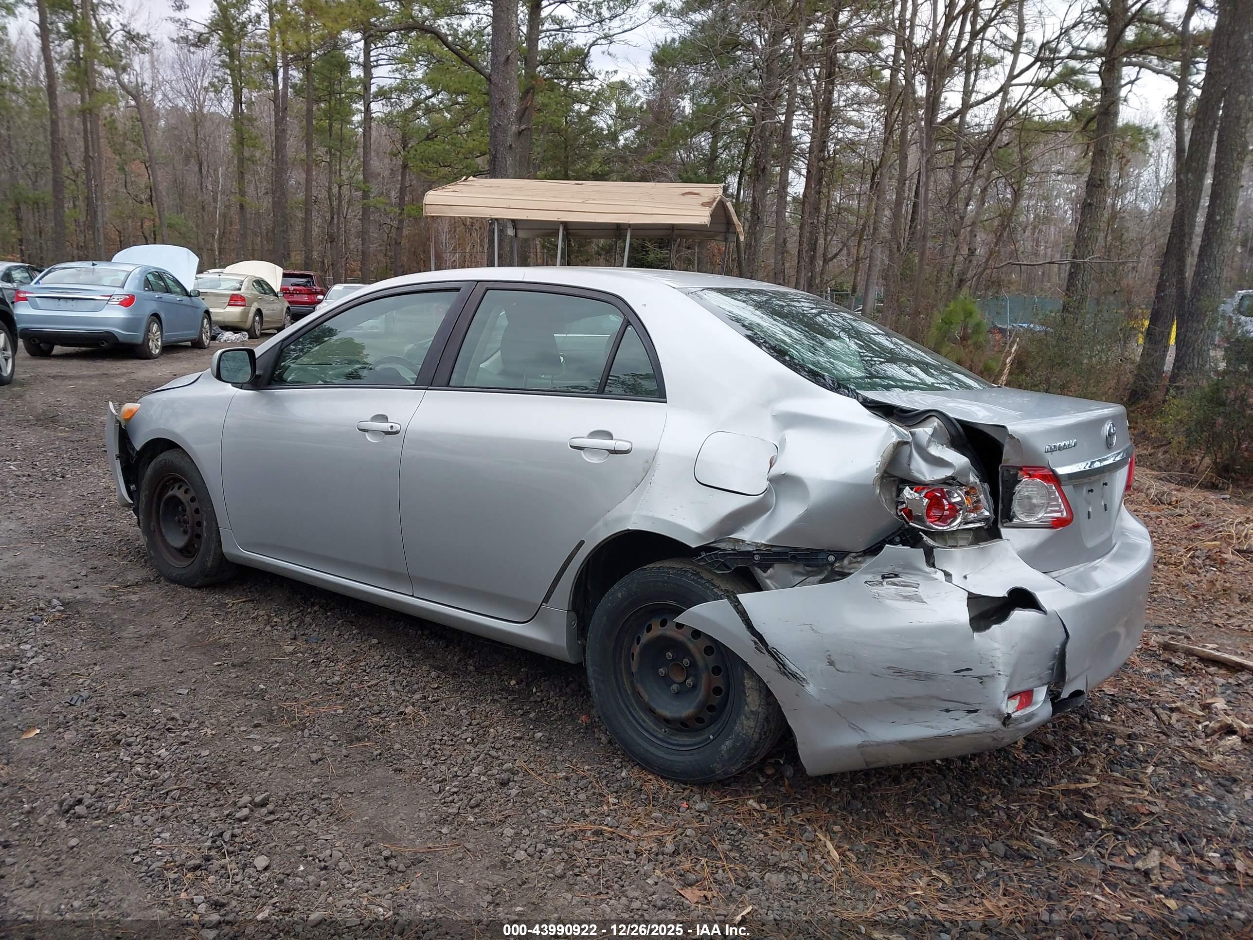 TOYOTA COROLLA image 3