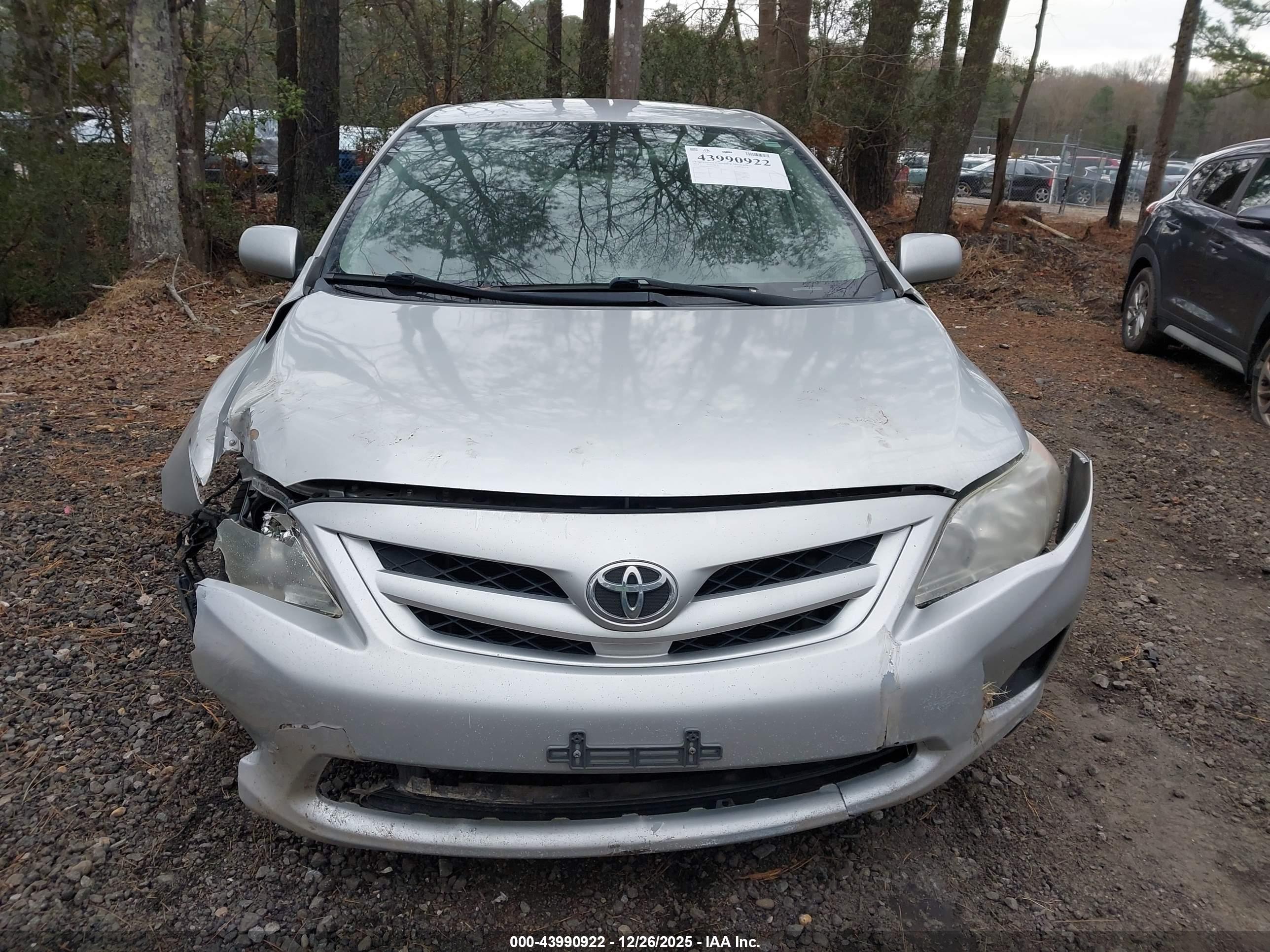 TOYOTA COROLLA image 6