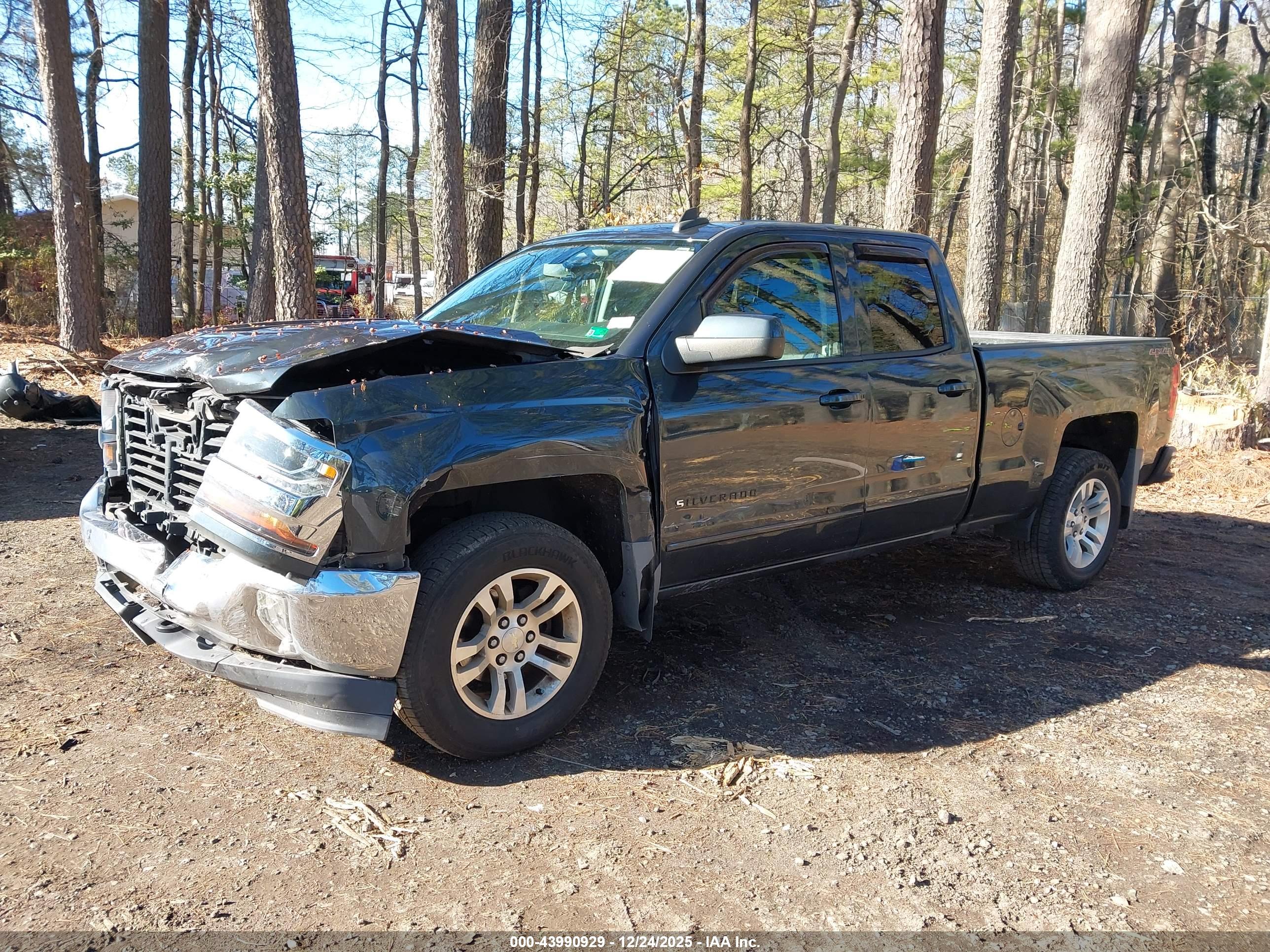 CHEVROLET SILVERADO image 2