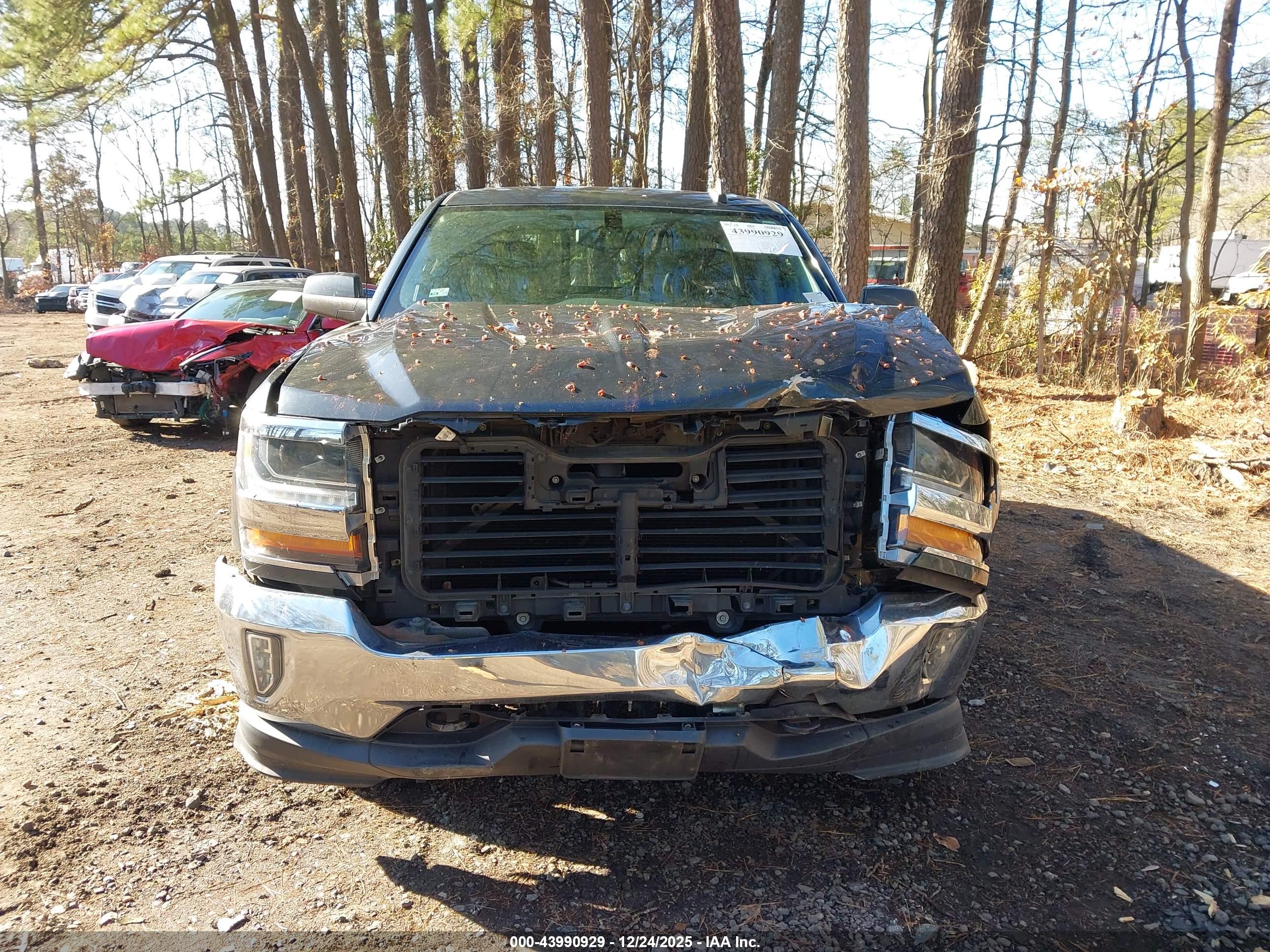CHEVROLET SILVERADO image 6