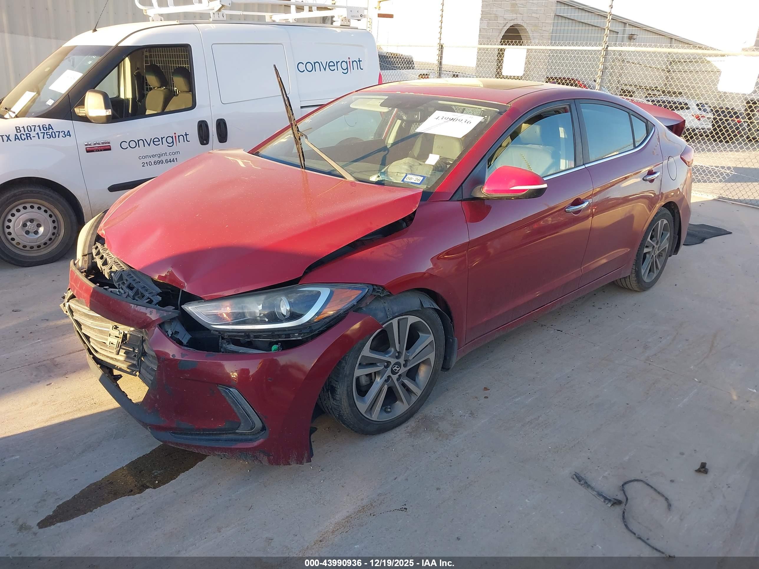 HYUNDAI ELANTRA image 2