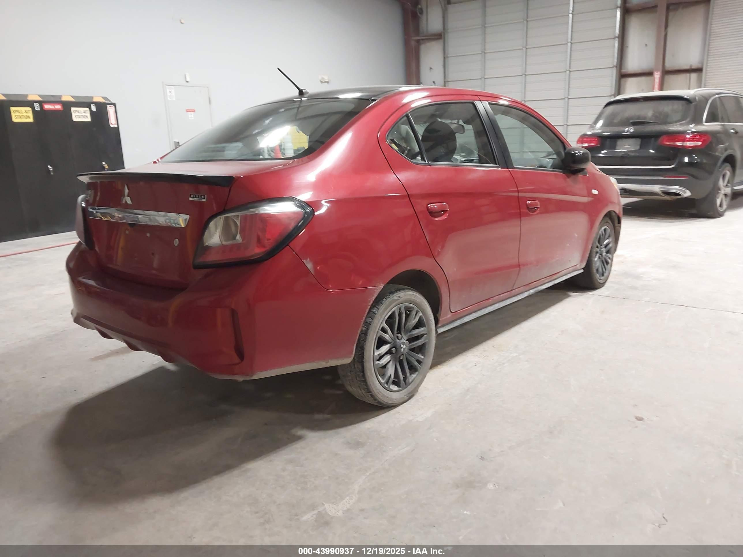 MITSUBISHI MIRAGE image 4