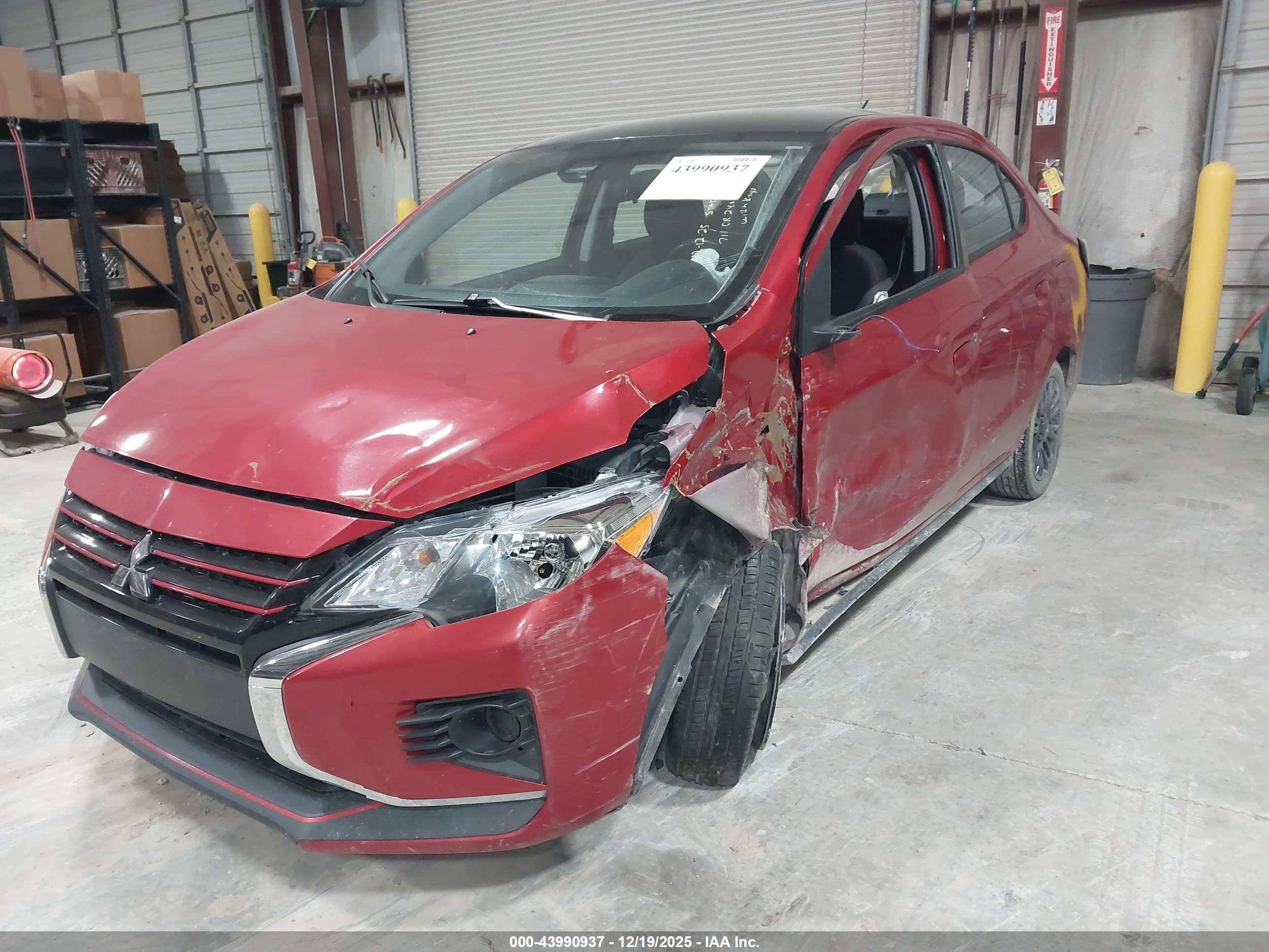 MITSUBISHI MIRAGE image 6