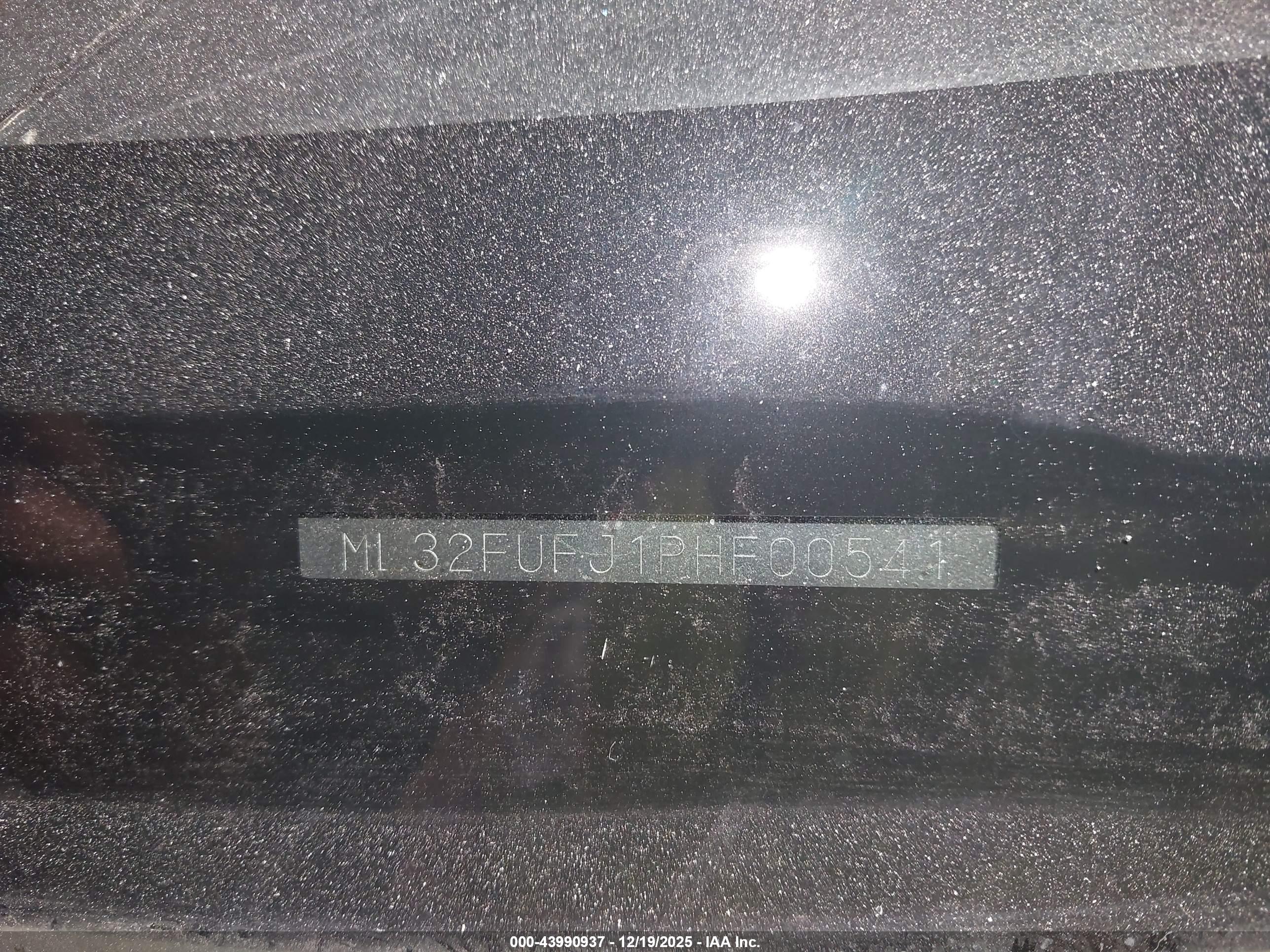 MITSUBISHI MIRAGE image 9