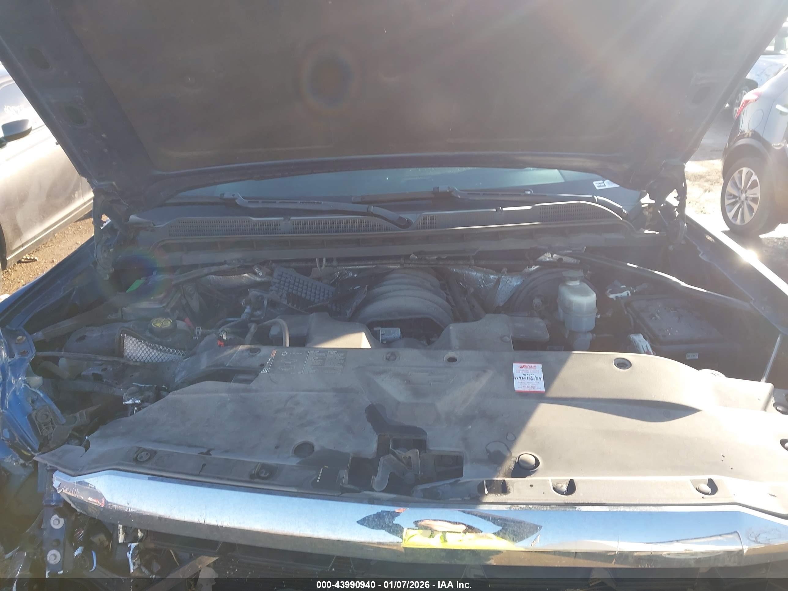 CHEVROLET SILVERADO image 10