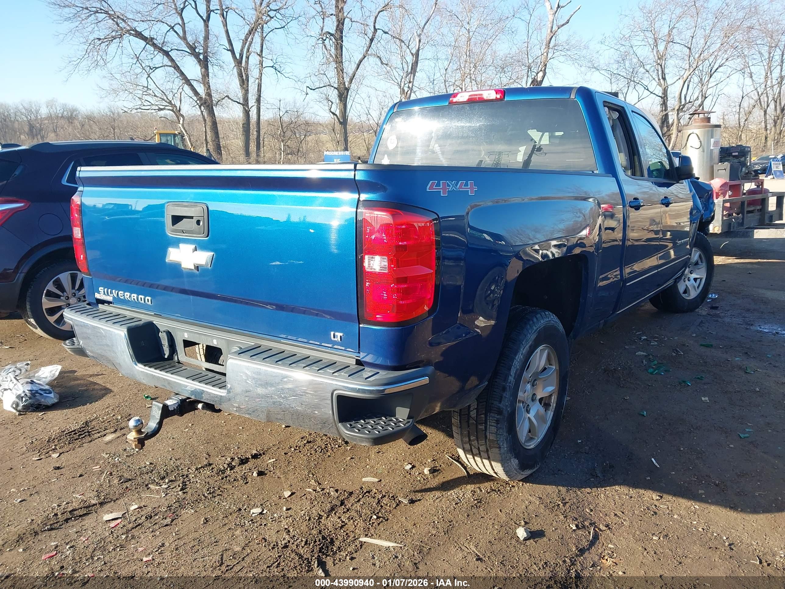 CHEVROLET SILVERADO image 4