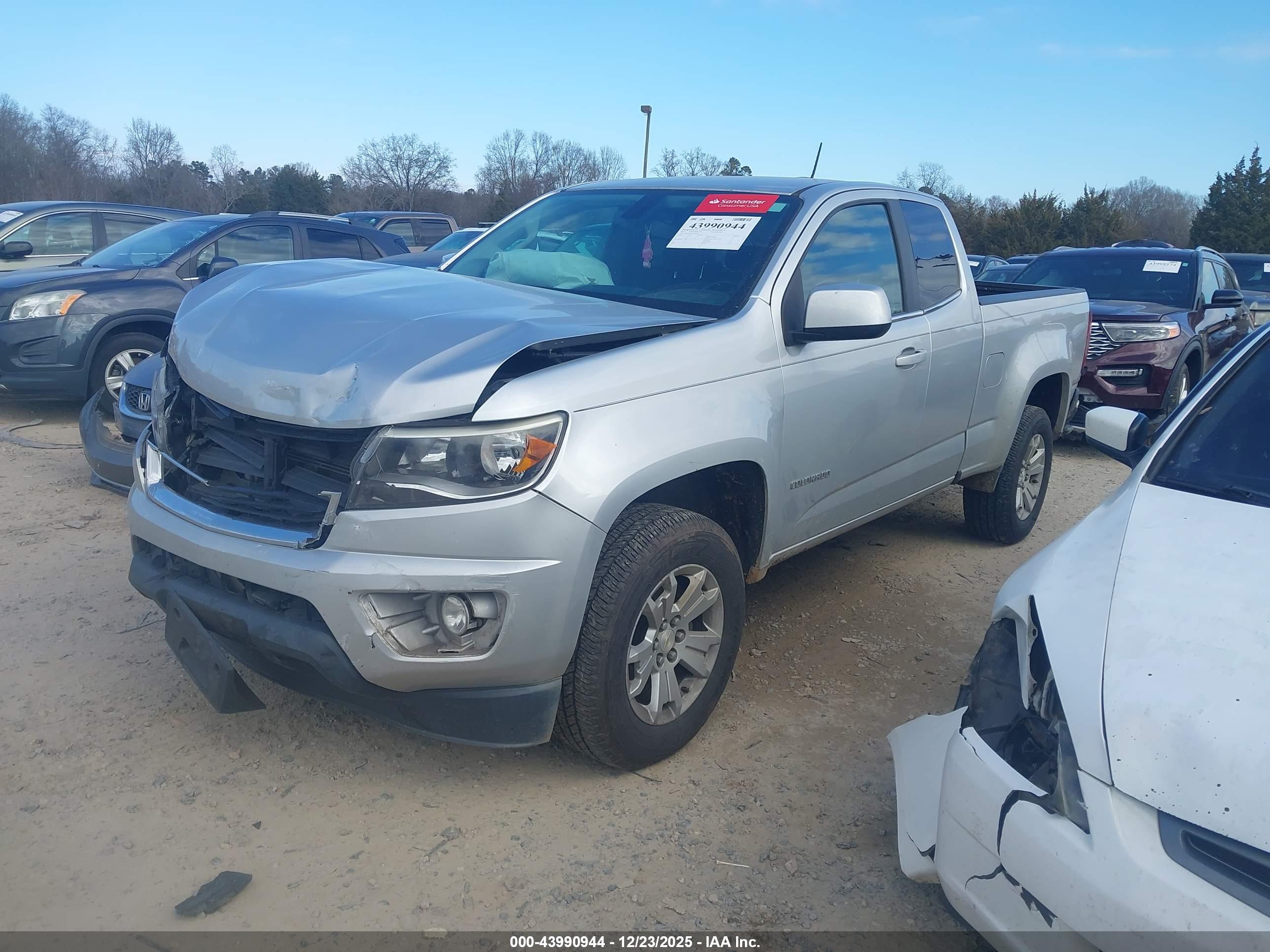 CHEVROLET COLORADO image 2