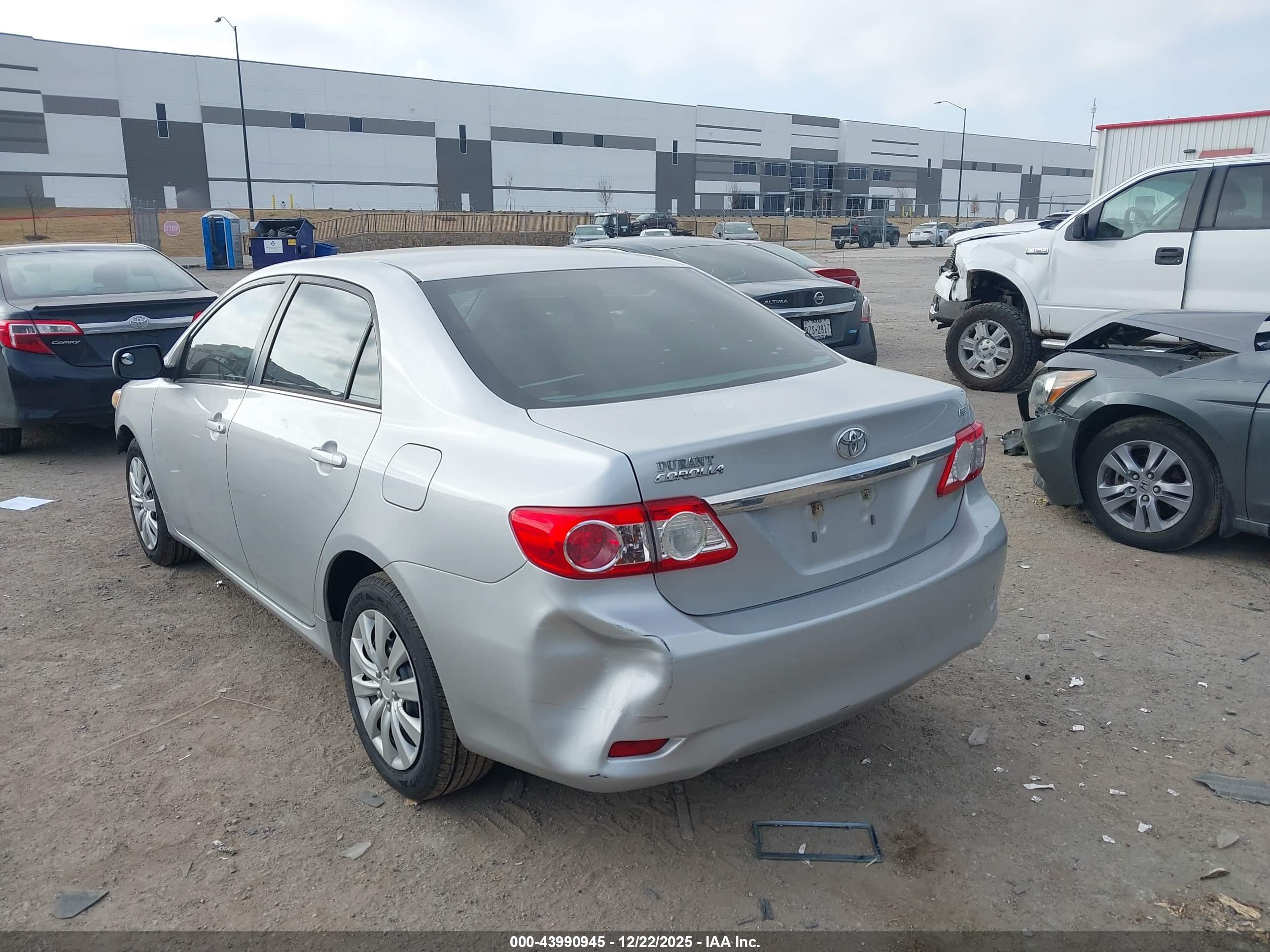 TOYOTA COROLLA image 3