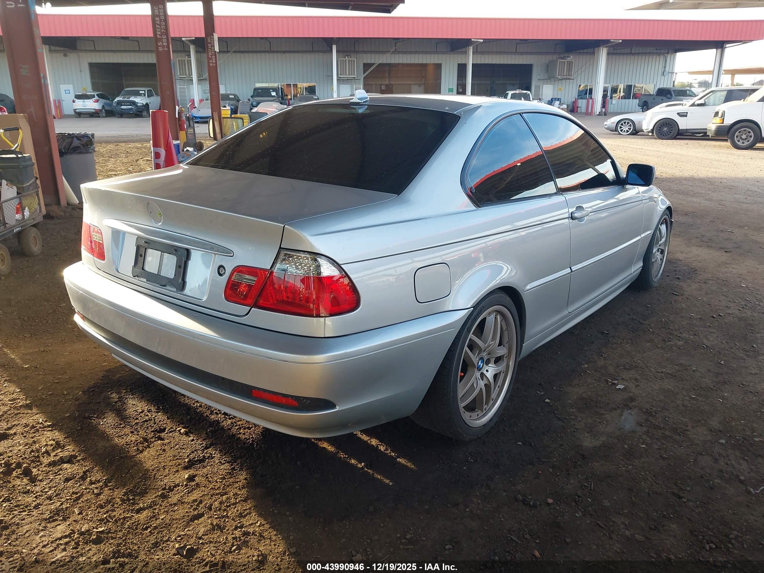 BMW 330CI image 4