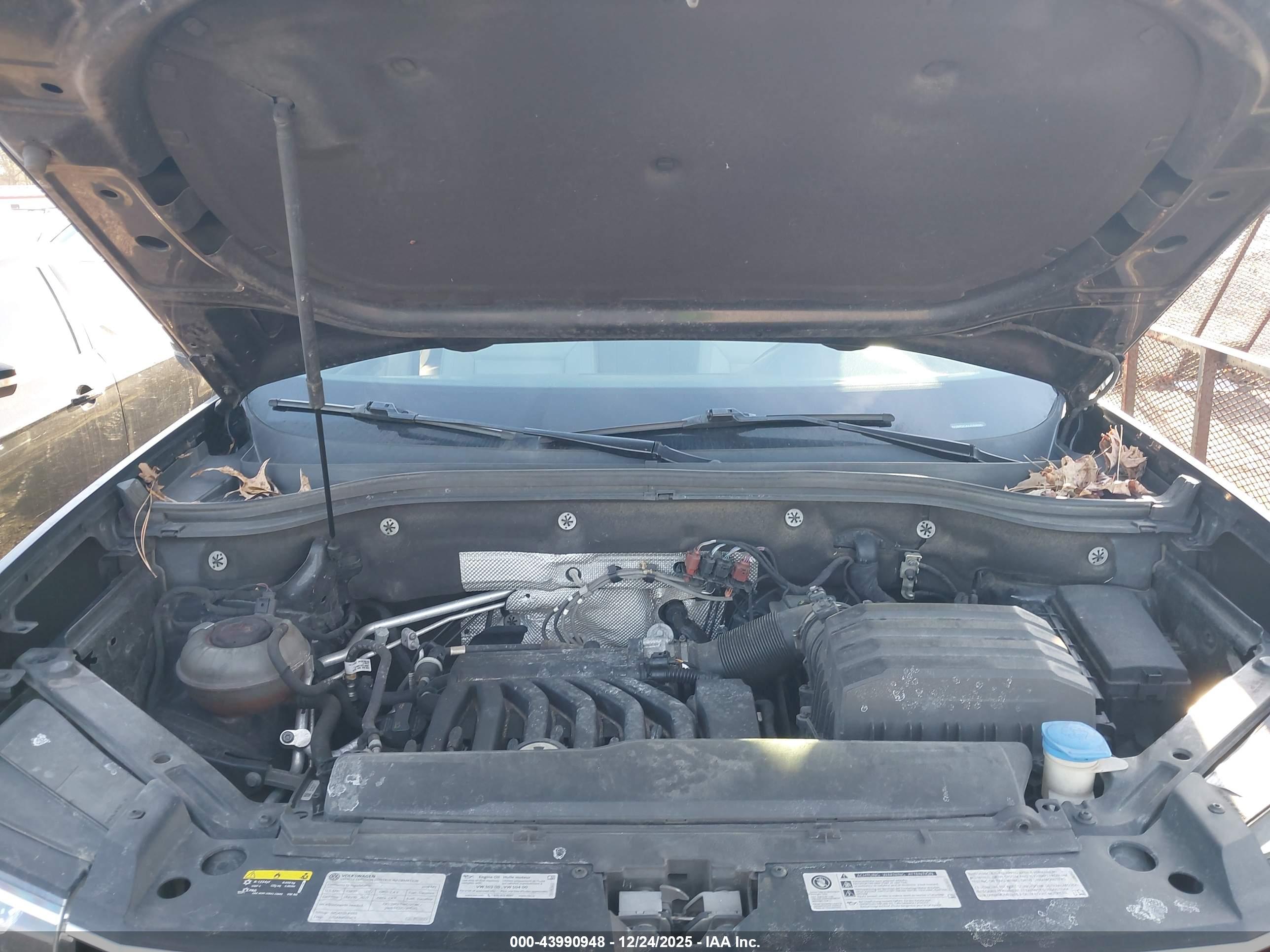 VOLKSWAGEN ATLAS image 10