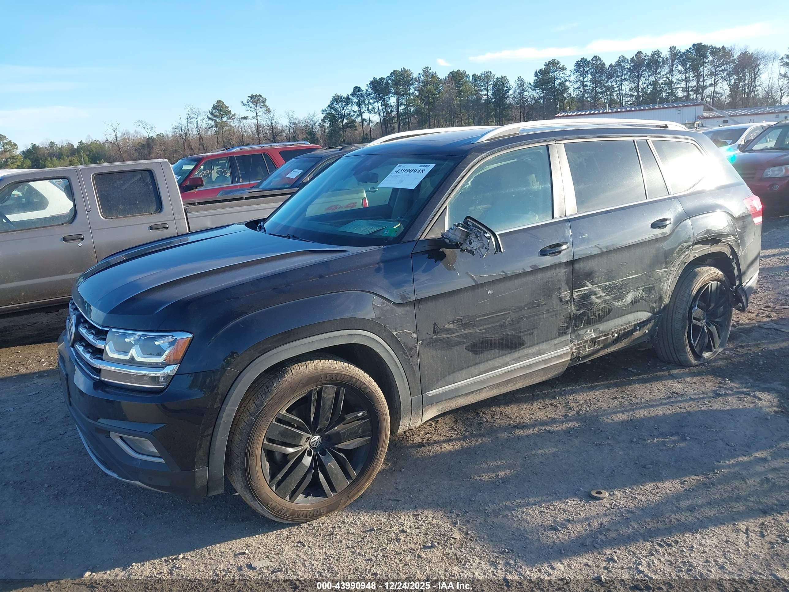 VOLKSWAGEN ATLAS image 2
