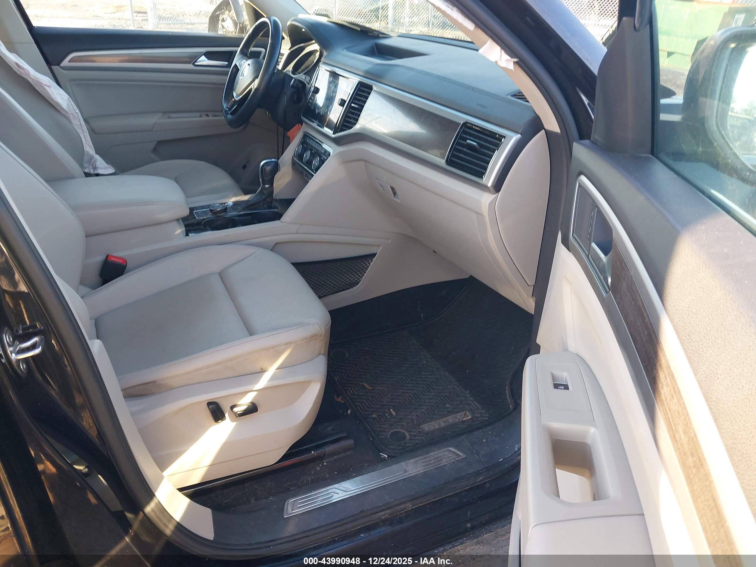VOLKSWAGEN ATLAS image 5