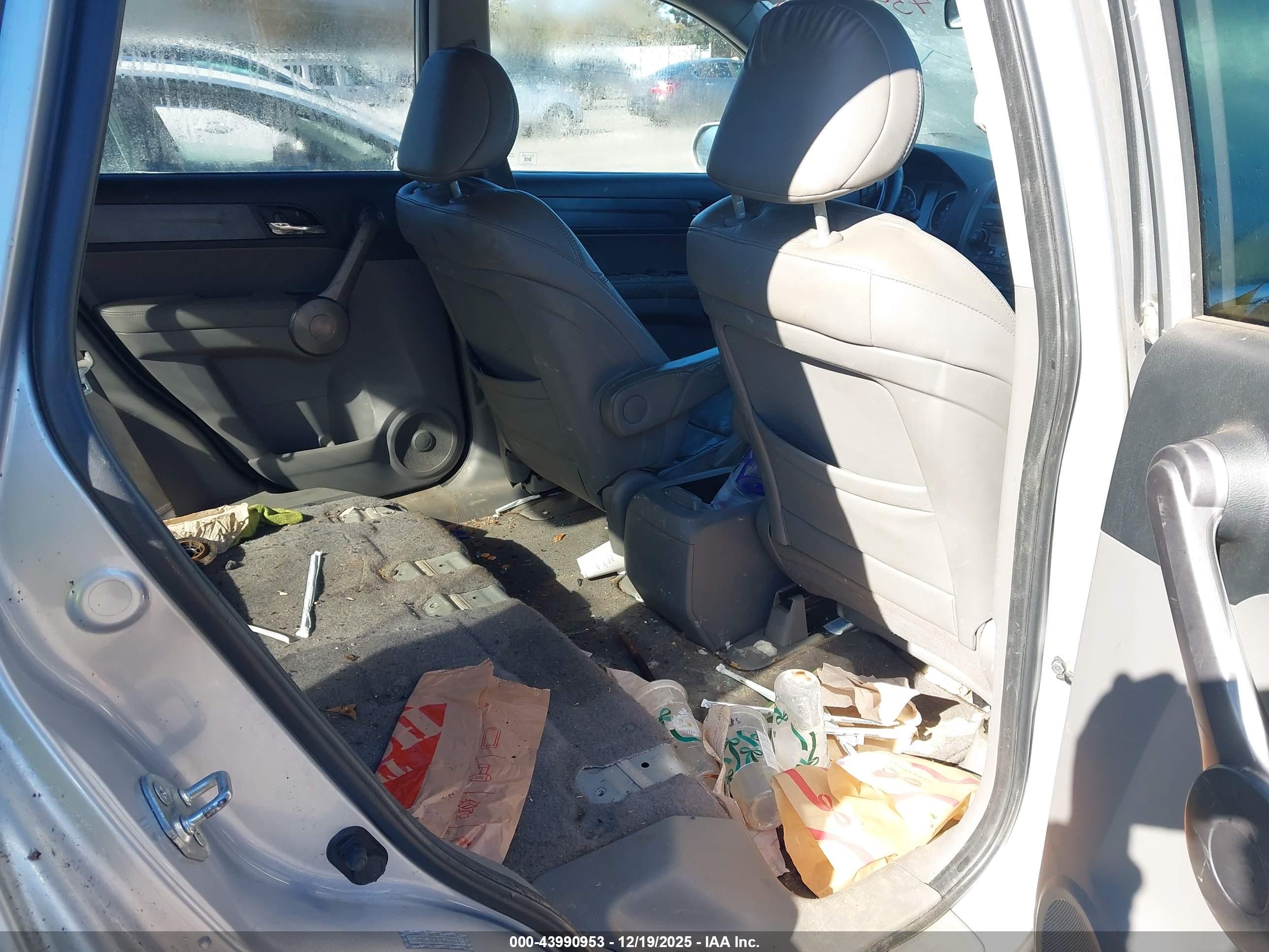 HONDA CR-V image 8
