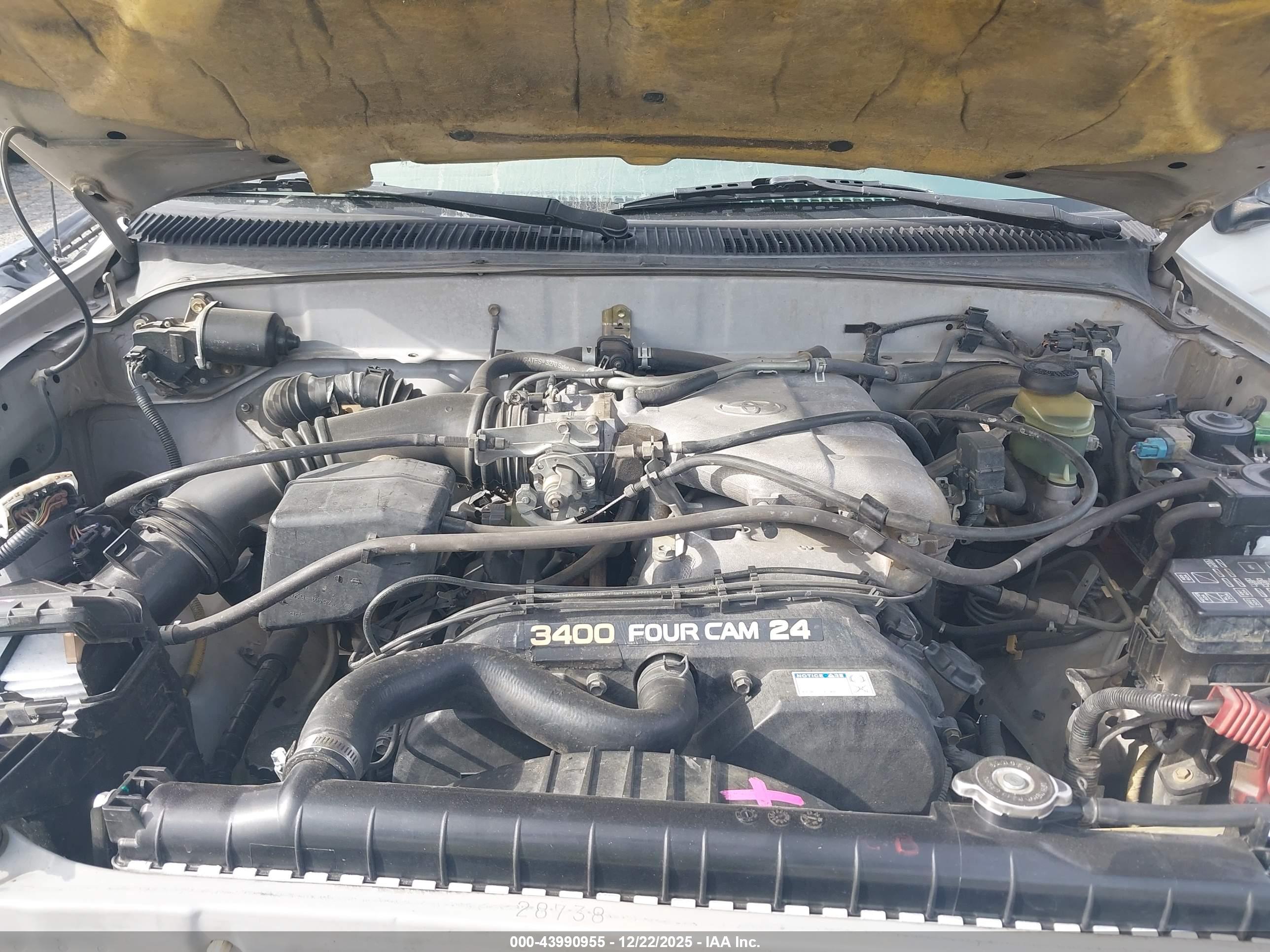 TOYOTA TACOMA image 10