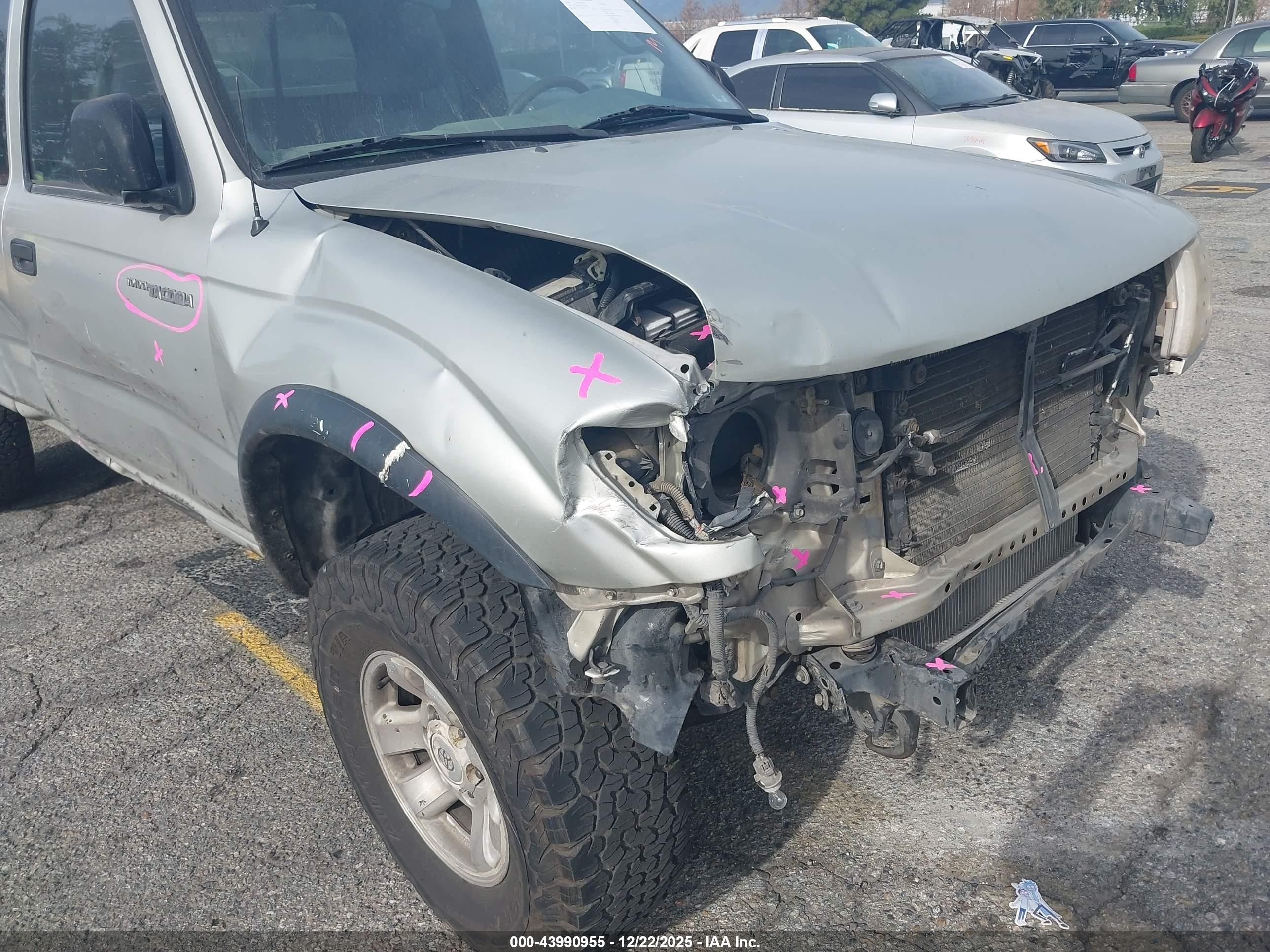 TOYOTA TACOMA image 6