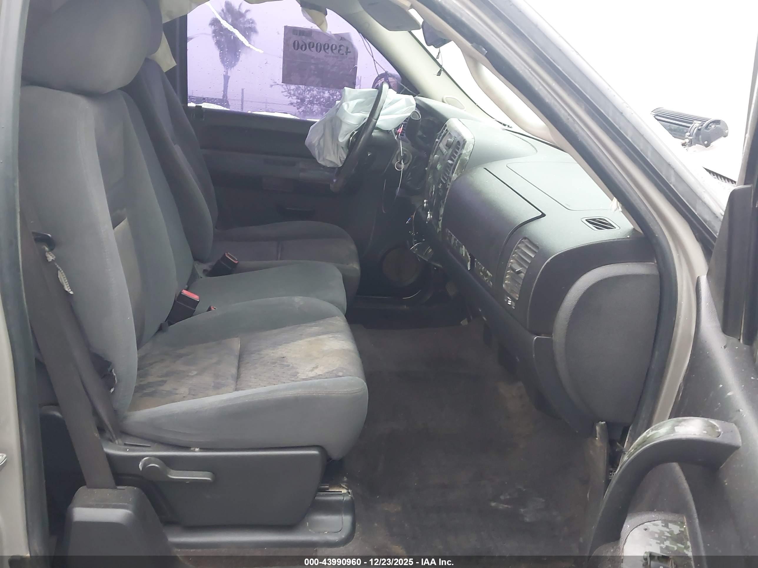 GMC SIERRA image 5