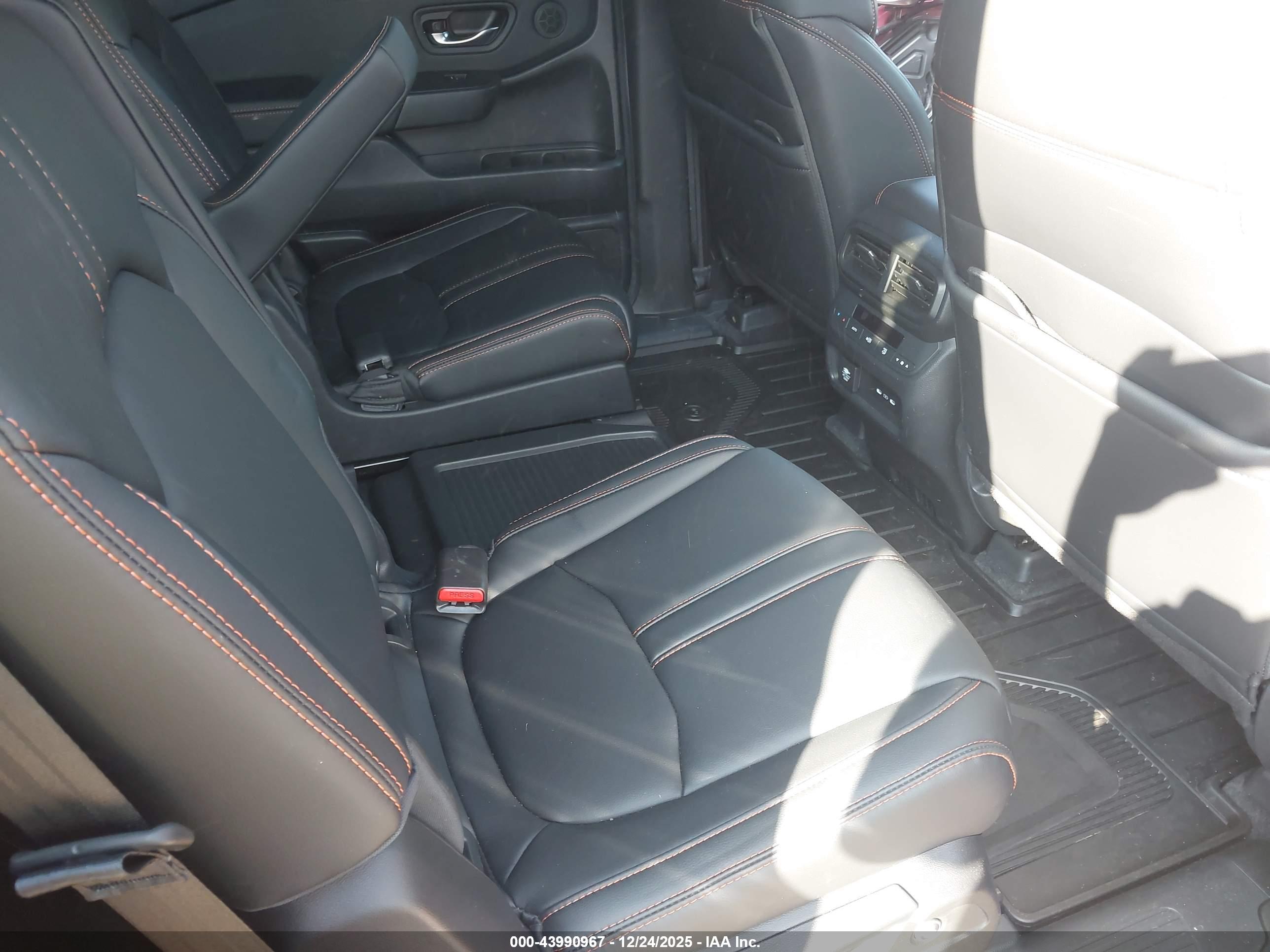 HONDA PILOT image 8