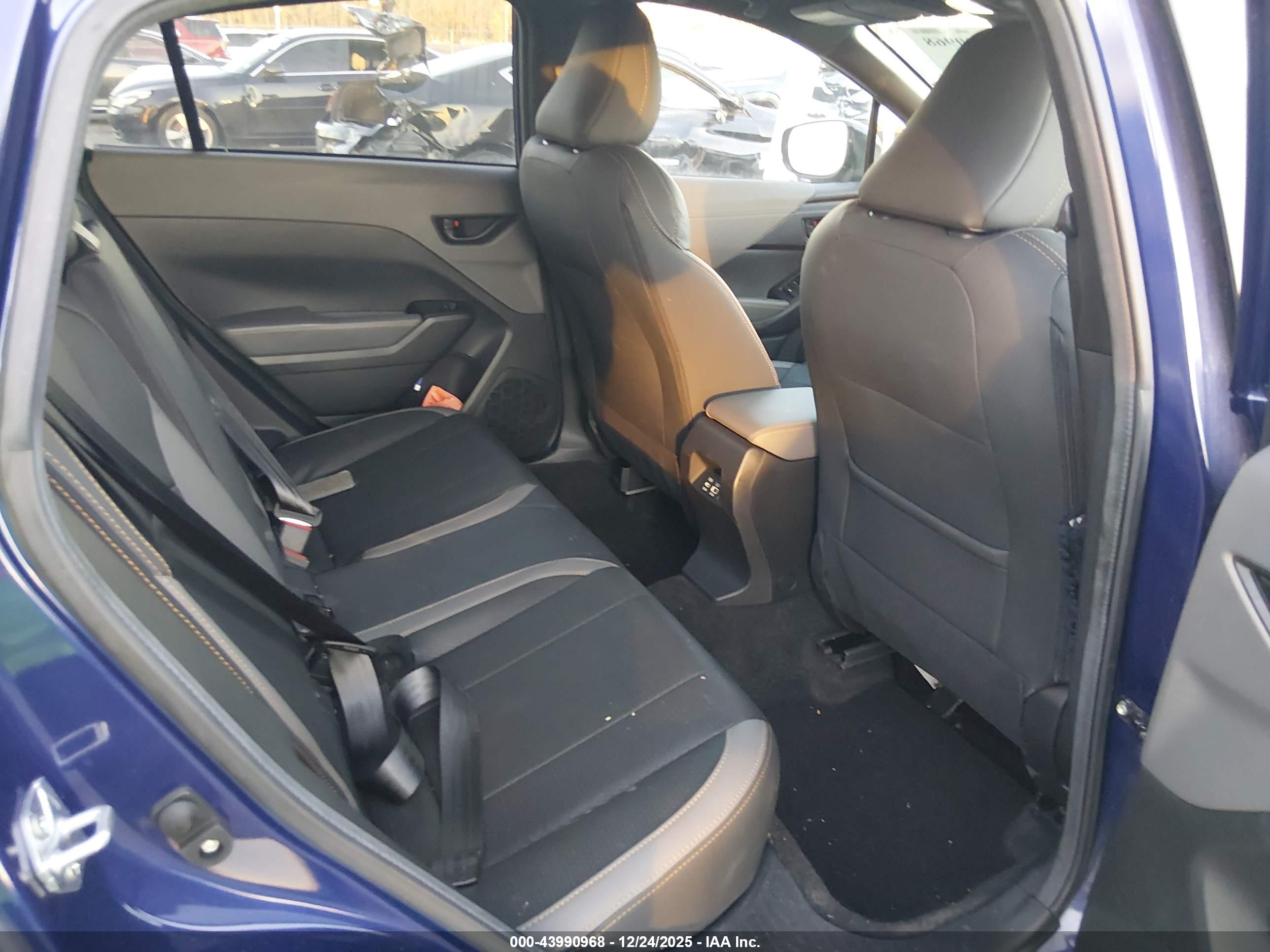 SUBARU CROSSTREK image 8