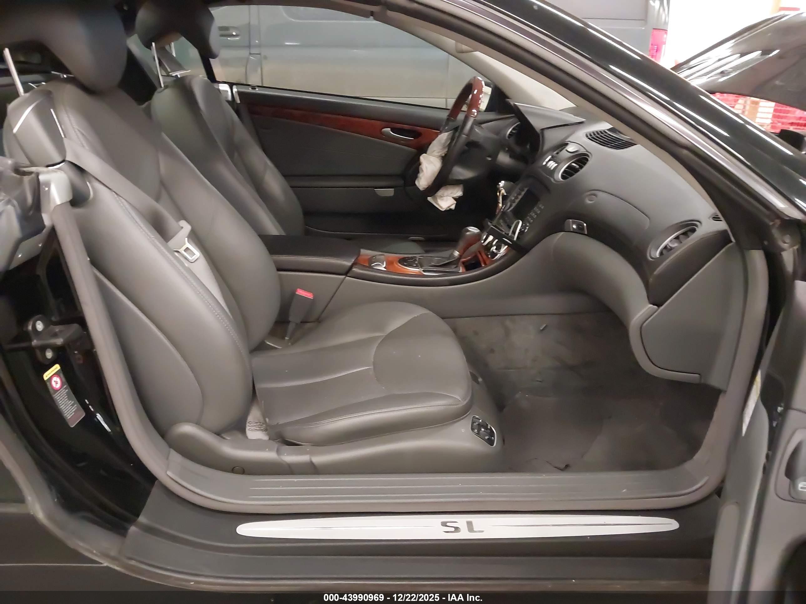 MERCEDES-BENZ SL image 5