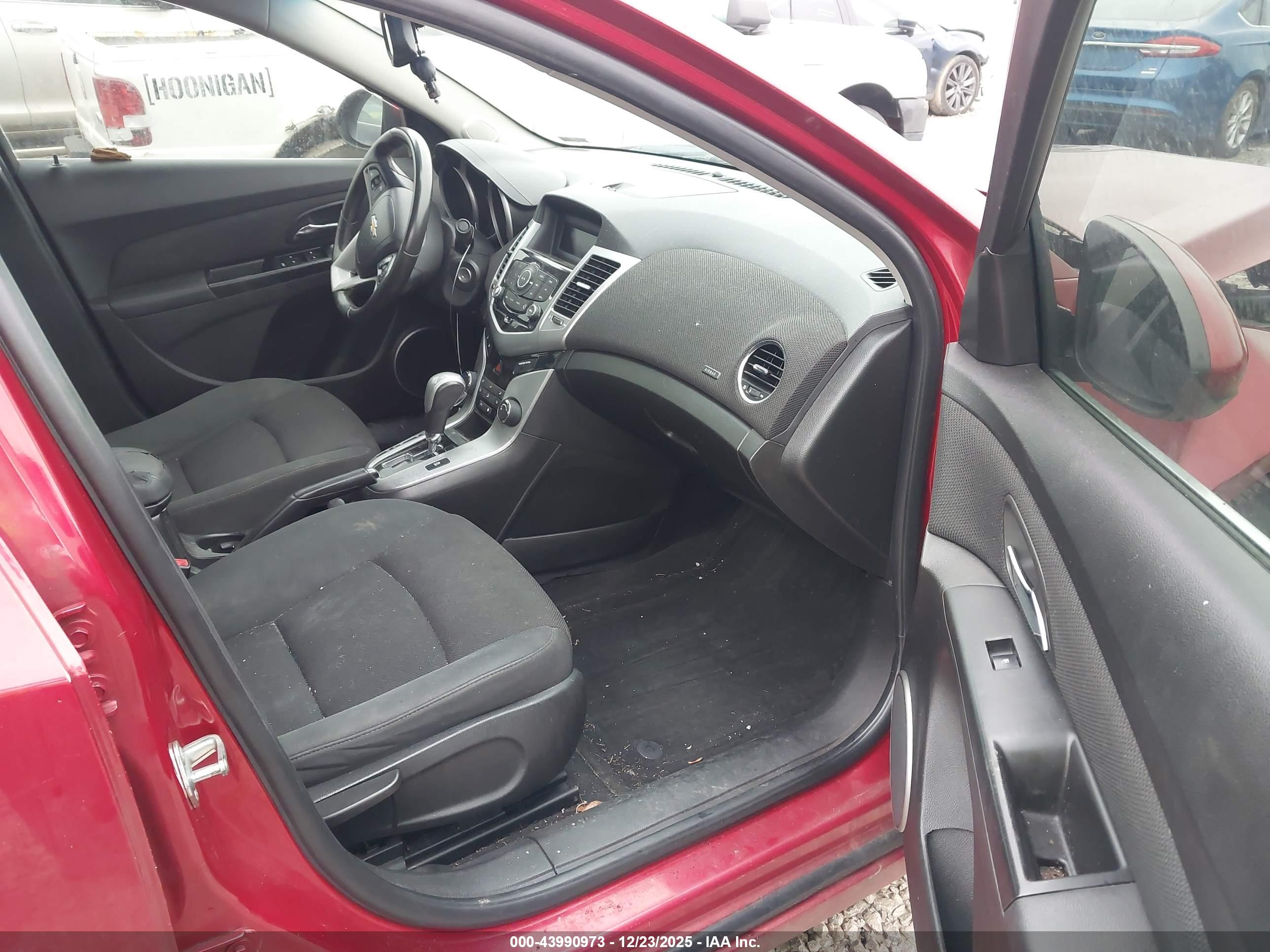 CHEVROLET CRUZE image 5