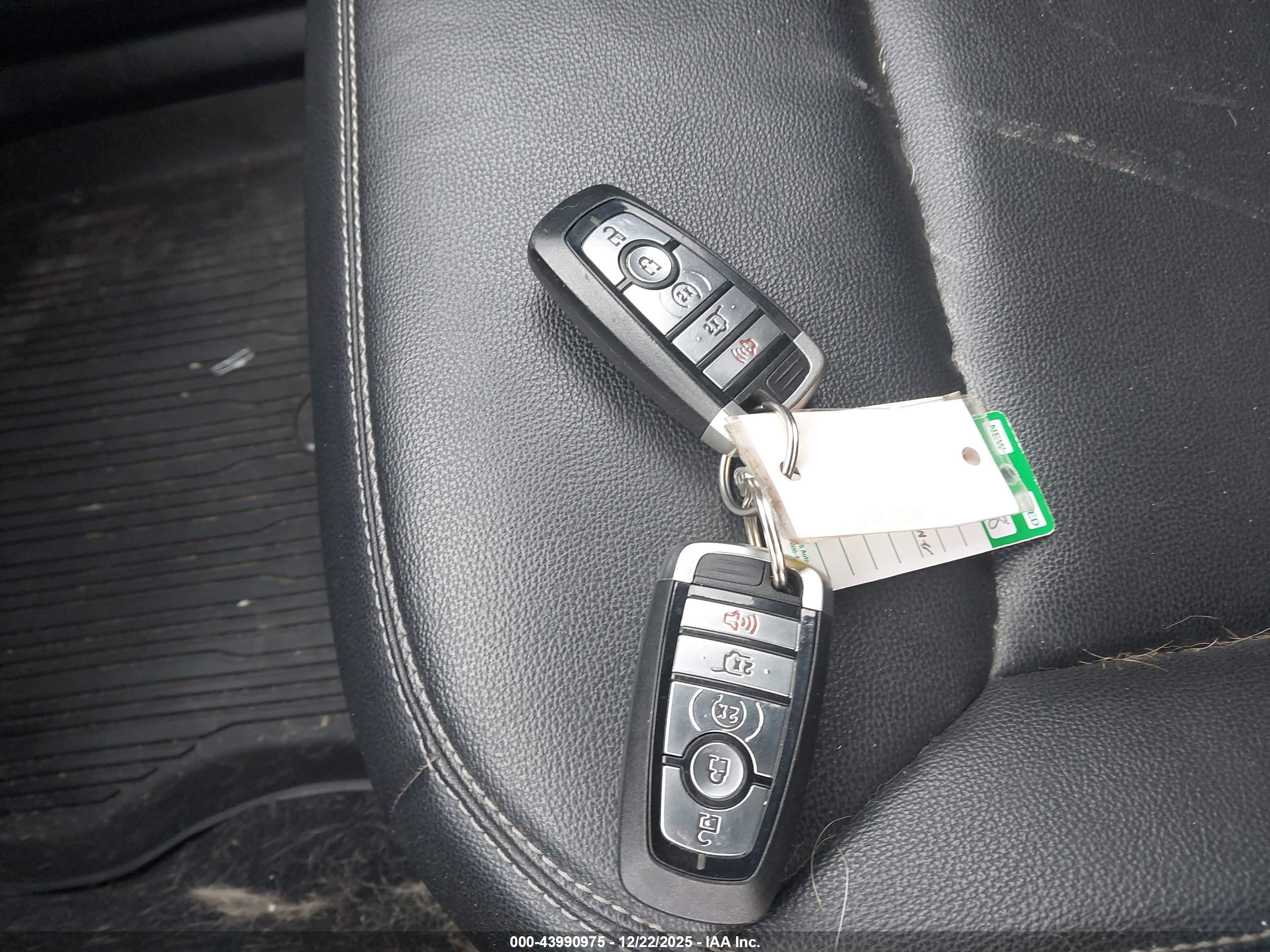 FORD EXPLORER image 11