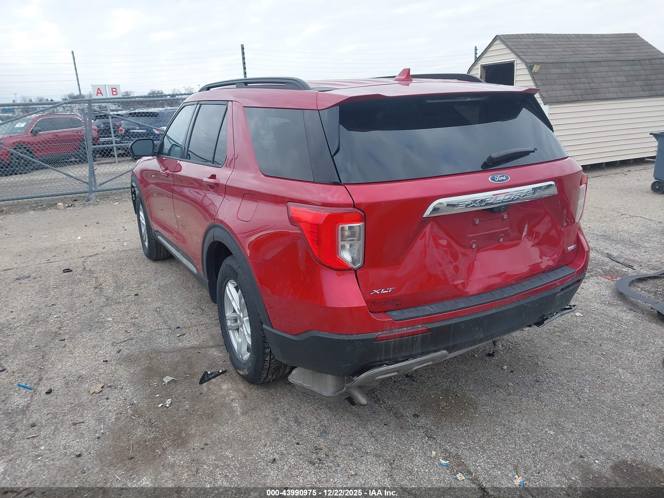FORD EXPLORER image 3
