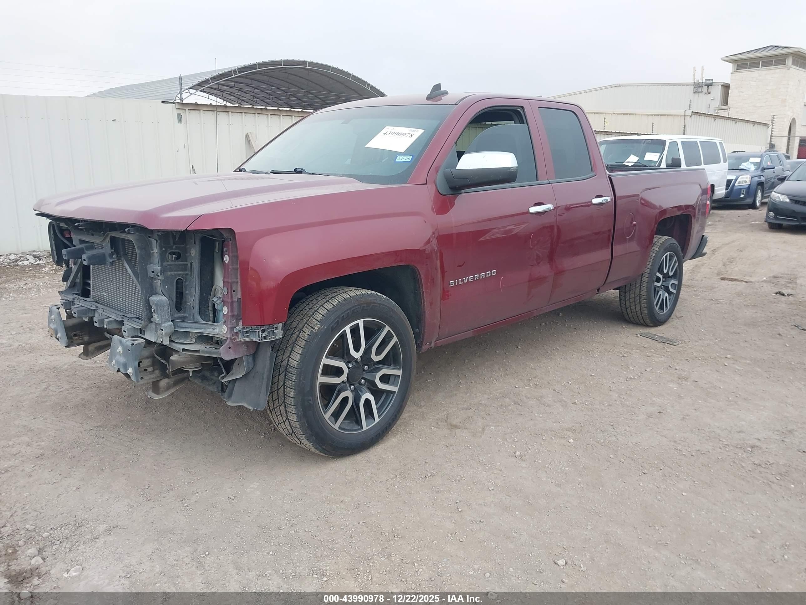 CHEVROLET SILVERADO image 2