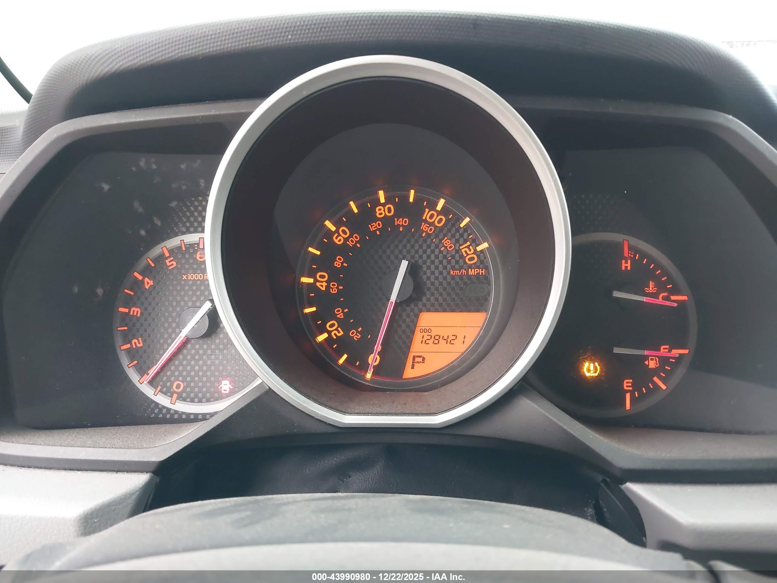 TOYOTA 4RUNNER image 7