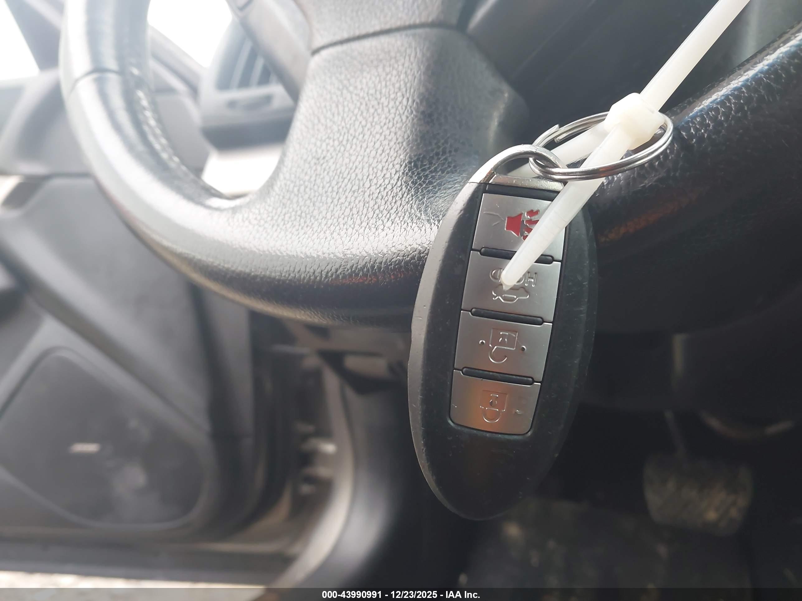 INFINITI G37 image 11