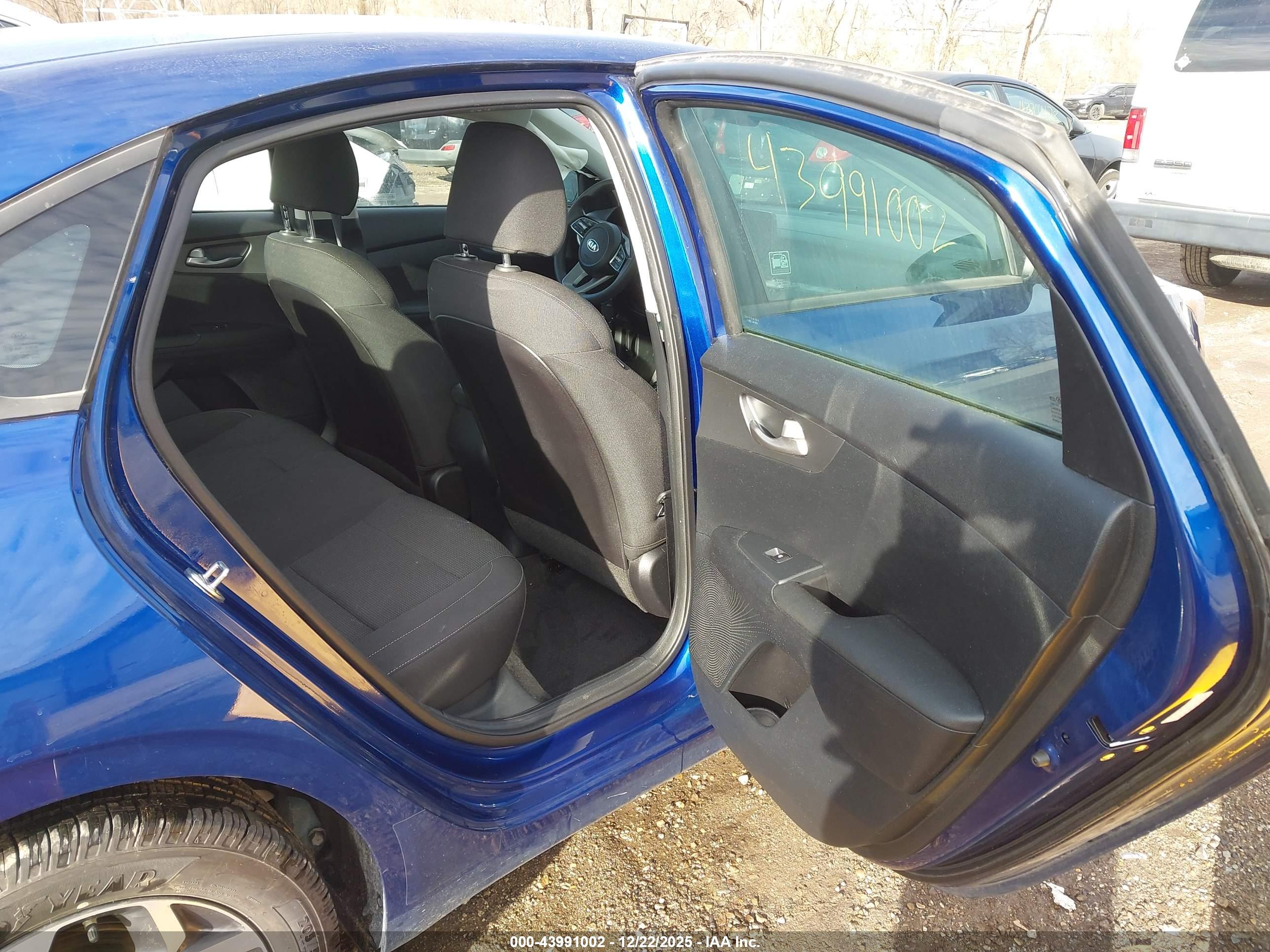KIA FORTE image 8