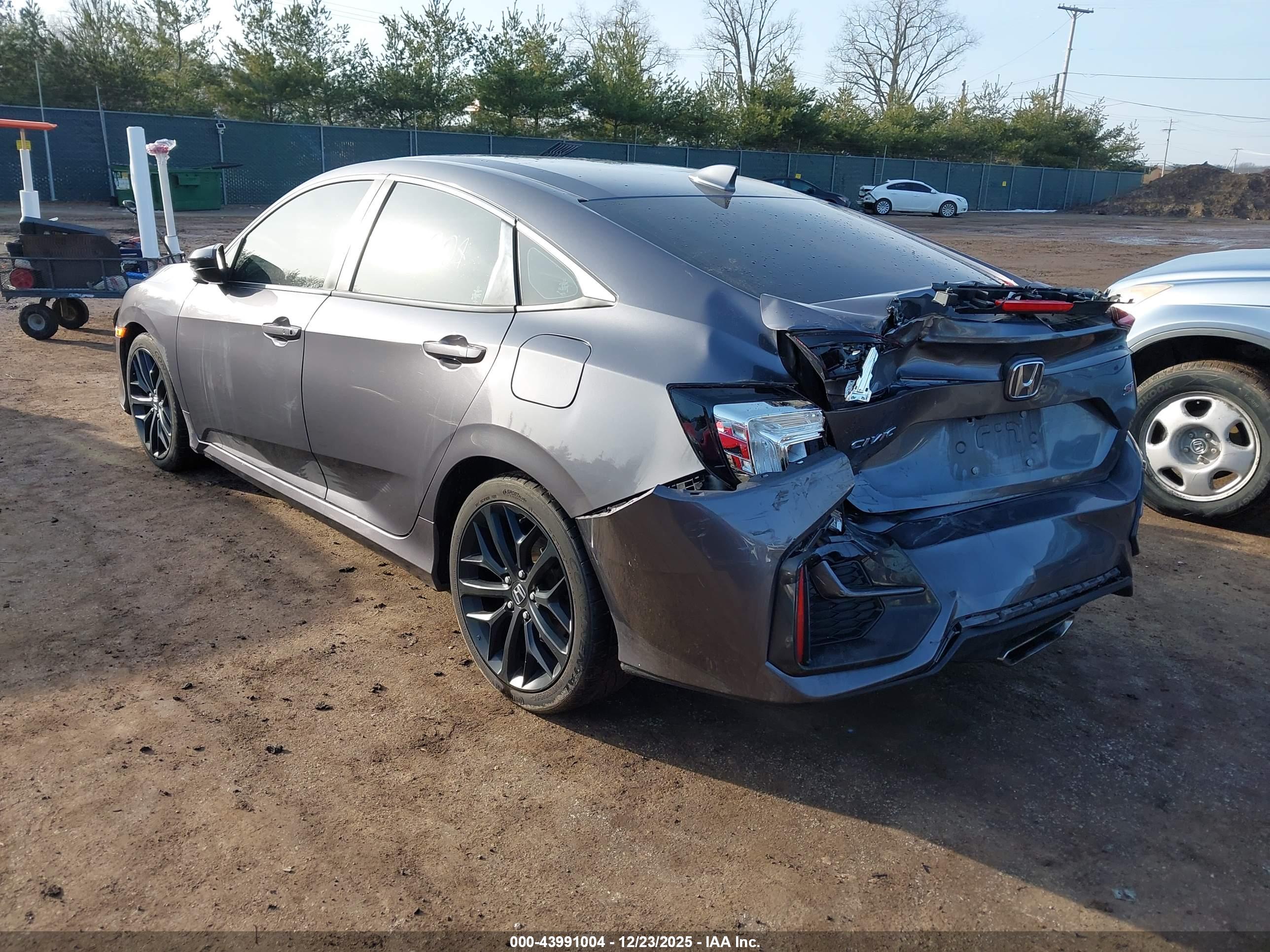 HONDA CIVIC image 3