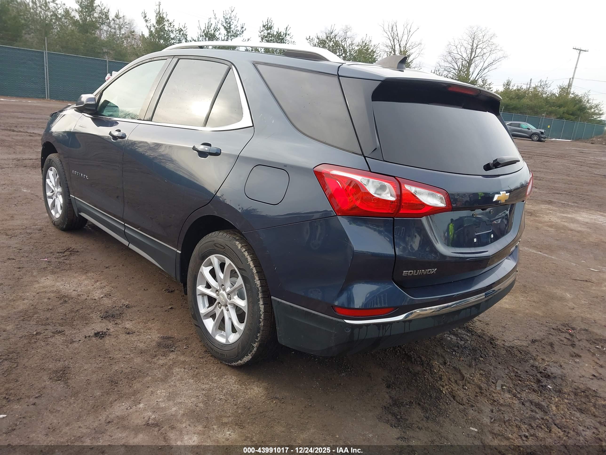 CHEVROLET EQUINOX image 3