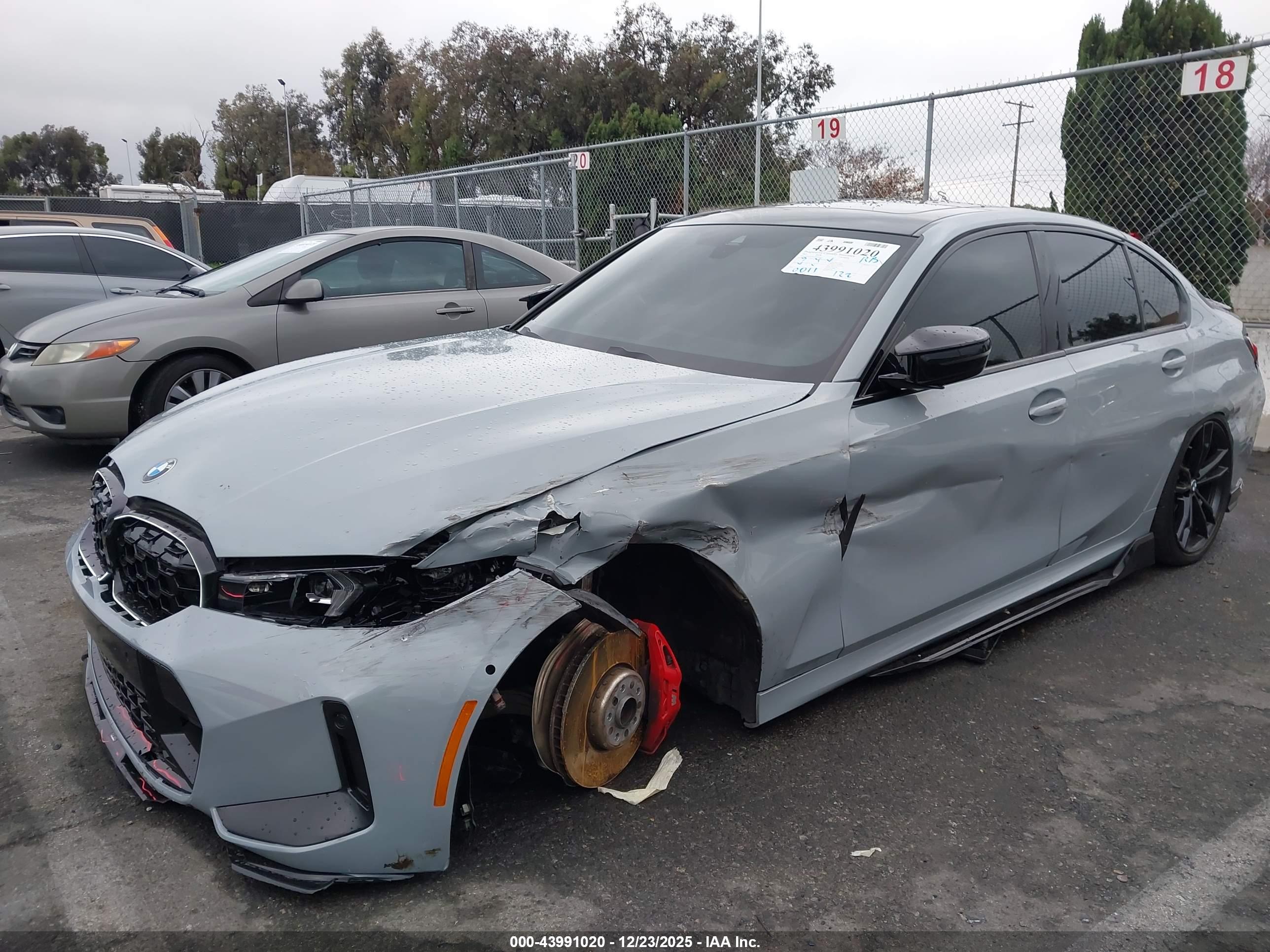BMW 3 image 6