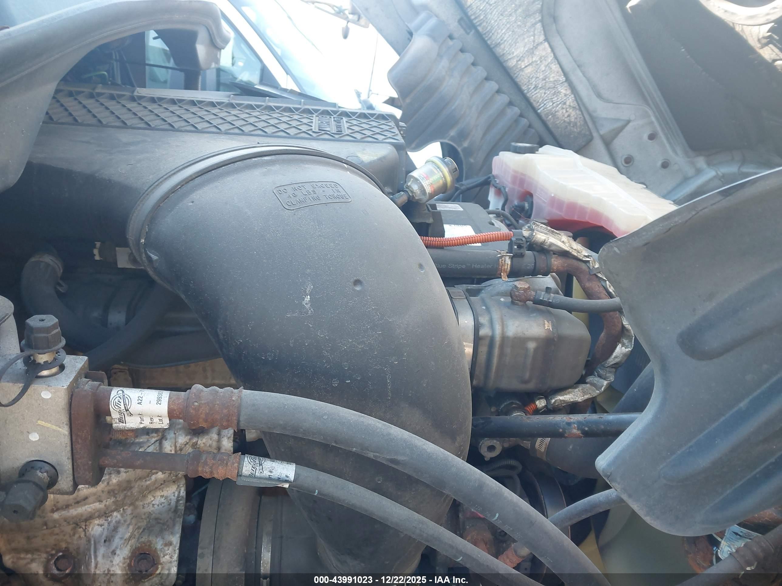 FREIGHTLINER CASCADIA image 10
