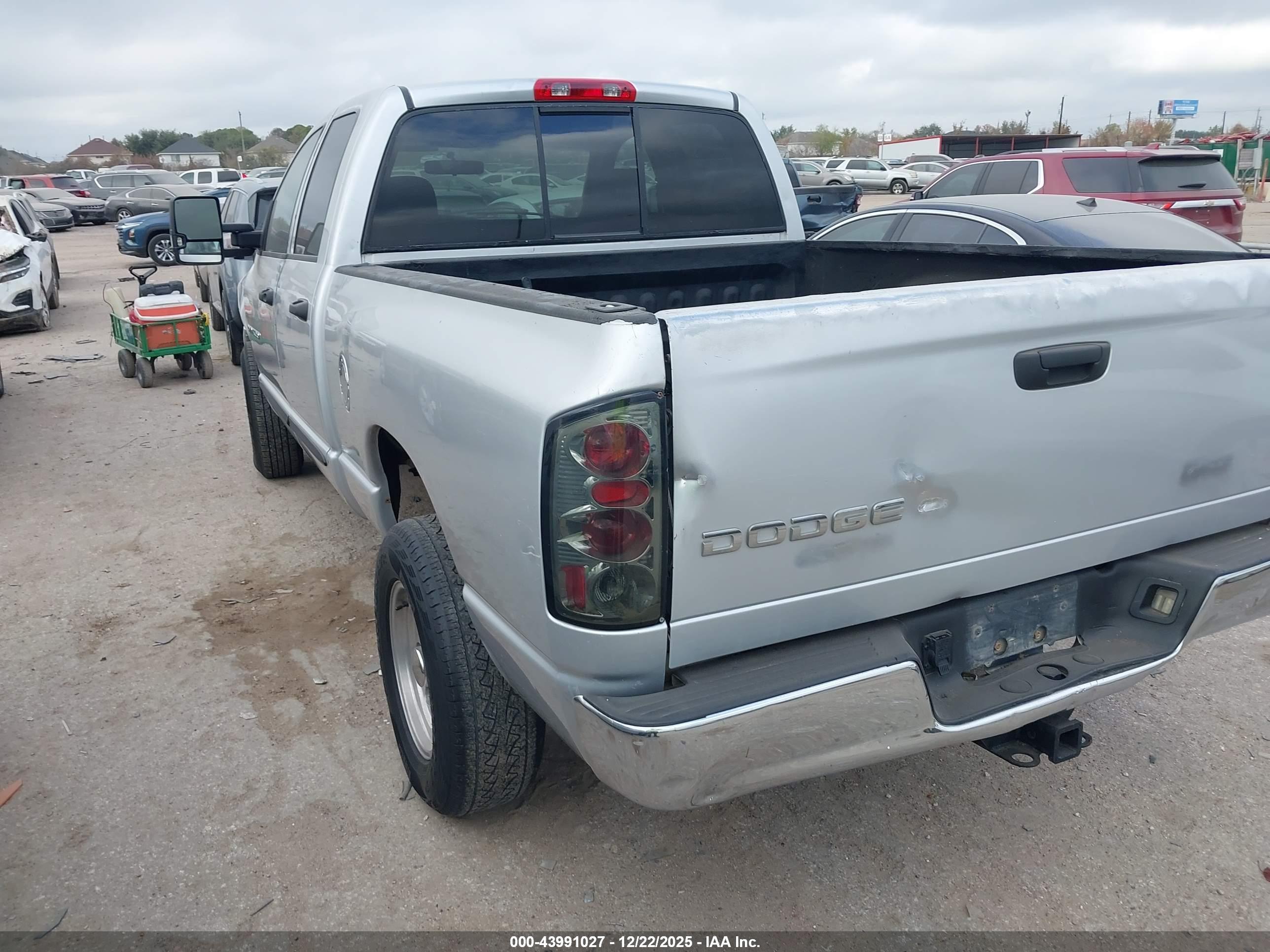DODGE RAM image 3