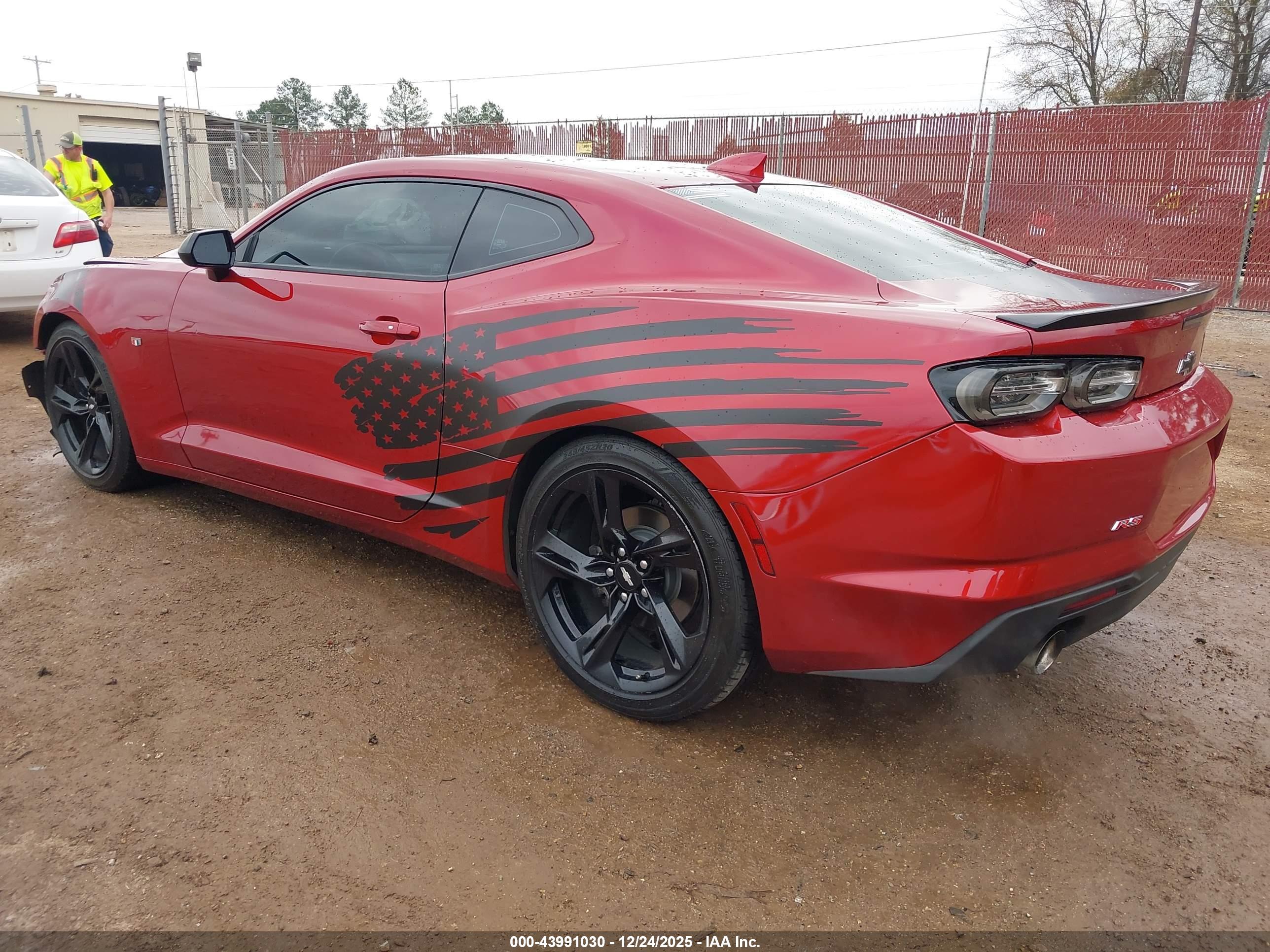 CHEVROLET CAMARO image 3