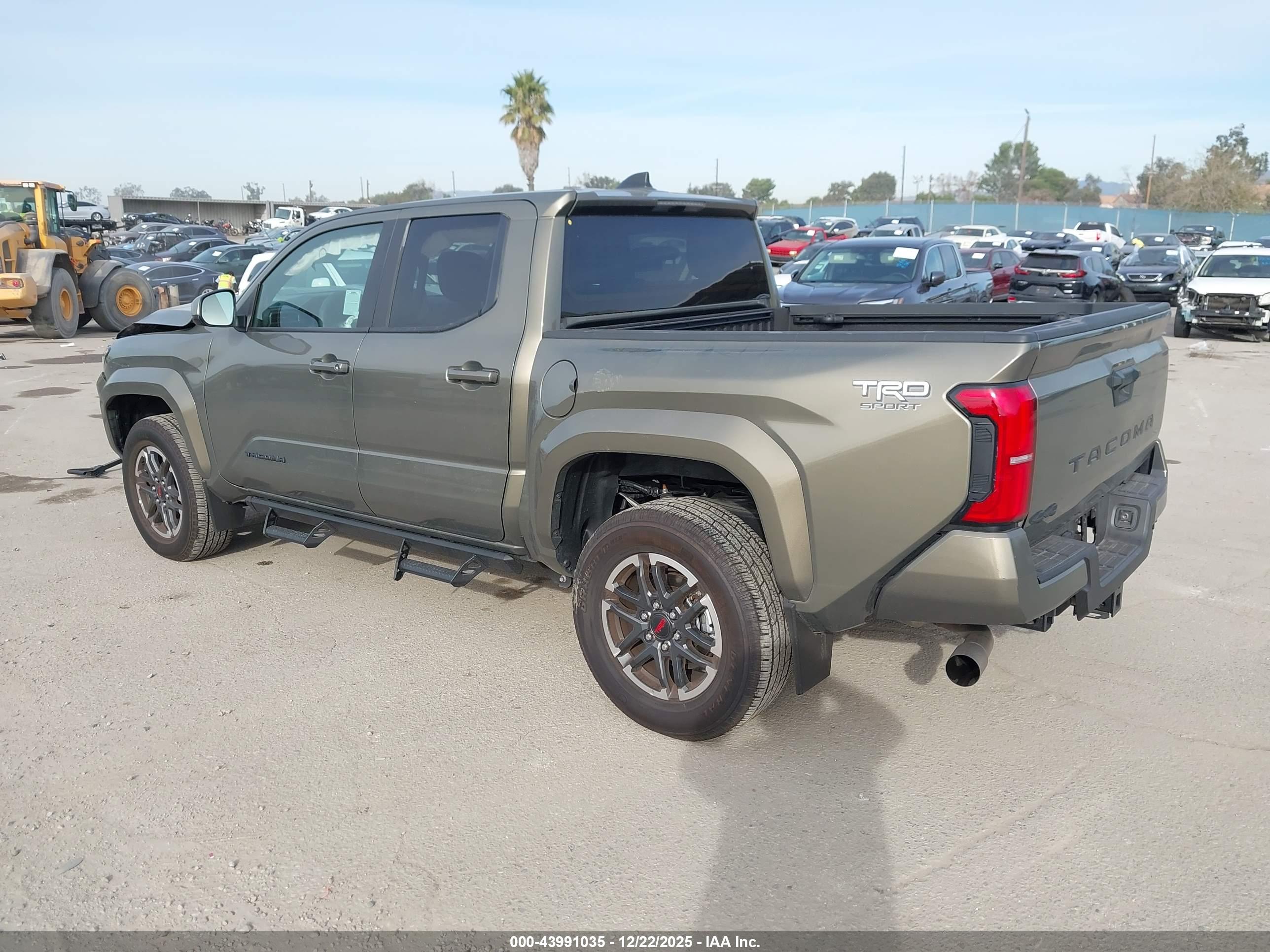 TOYOTA TACOMA image 3