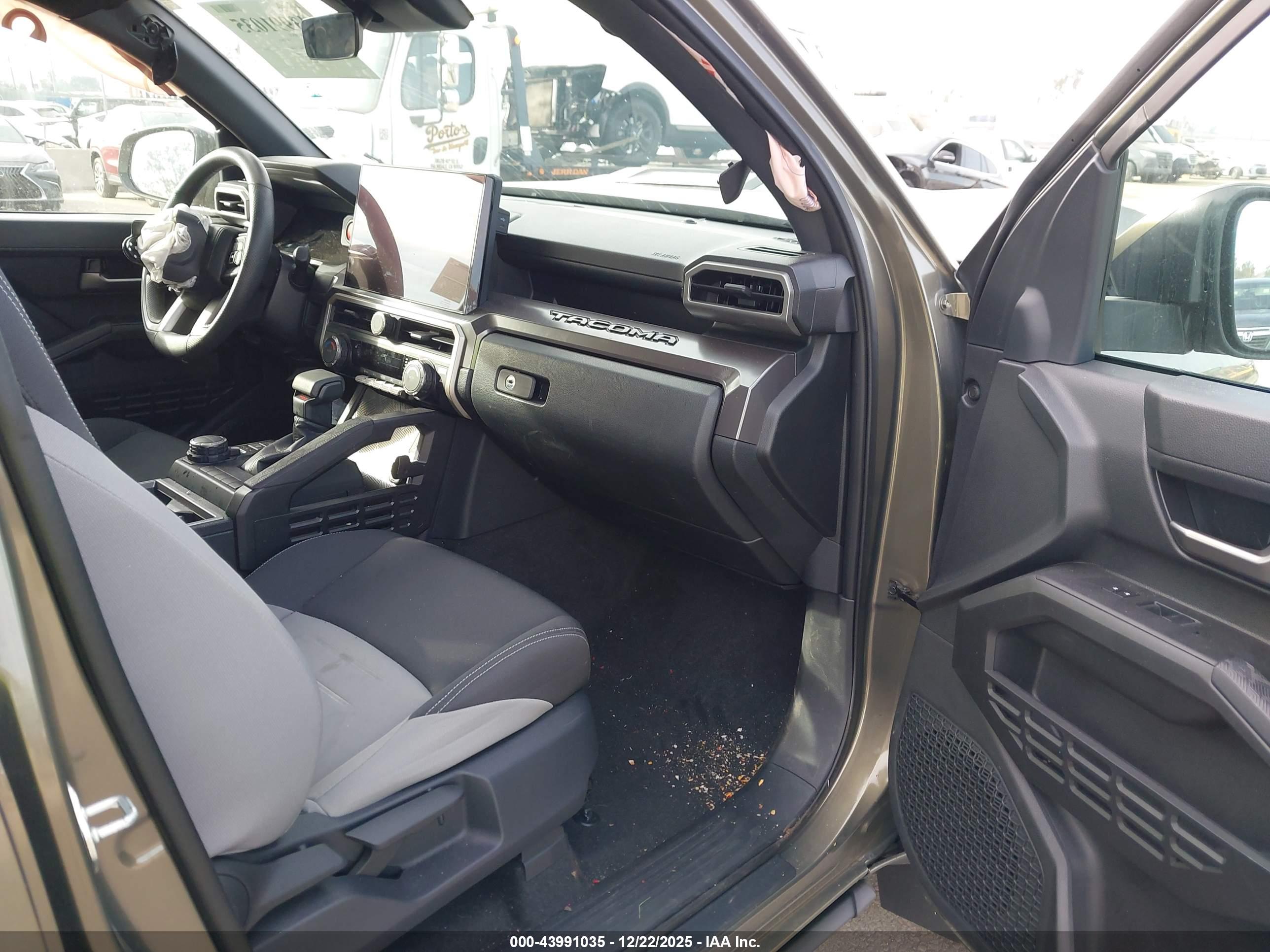TOYOTA TACOMA image 5