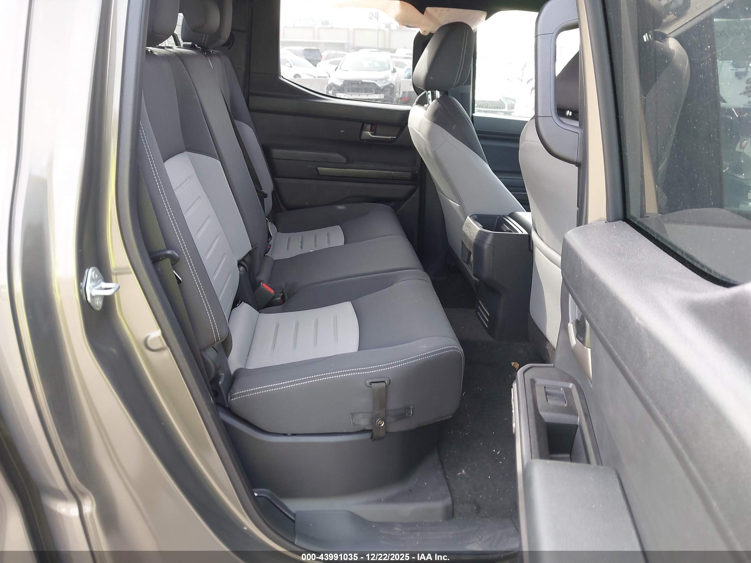 TOYOTA TACOMA image 8