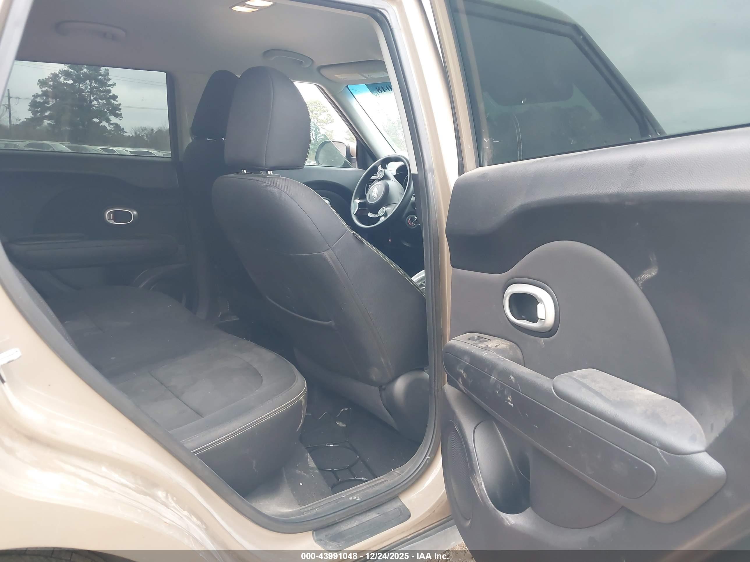 KIA SOUL image 8