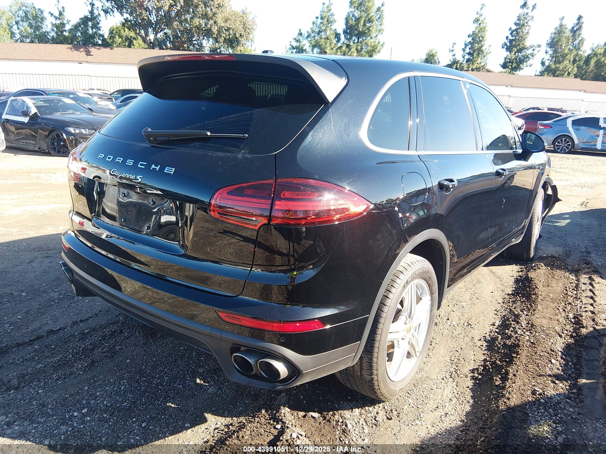 PORSCHE CAYENNE image 4