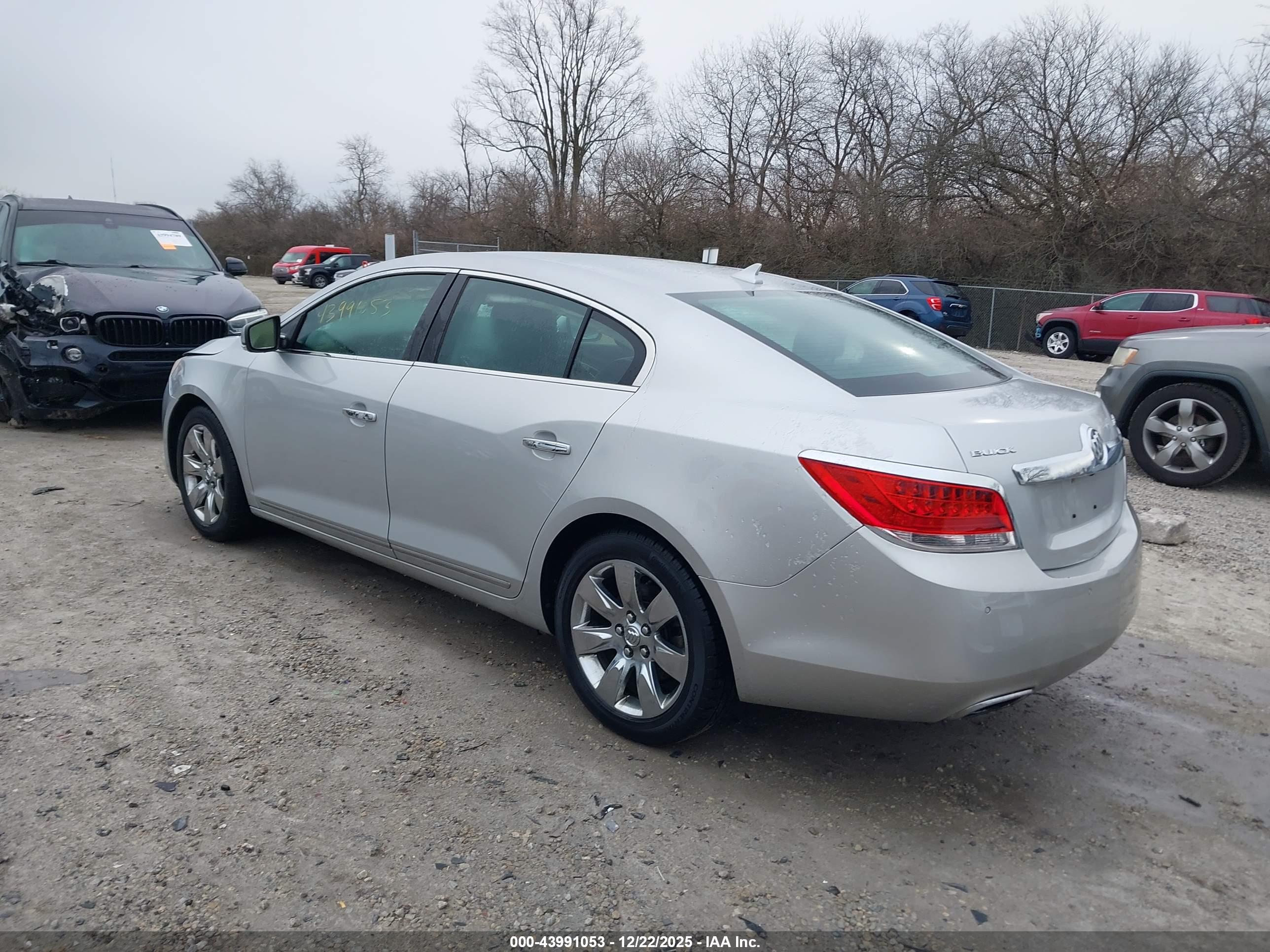 BUICK LACROSSE image 3