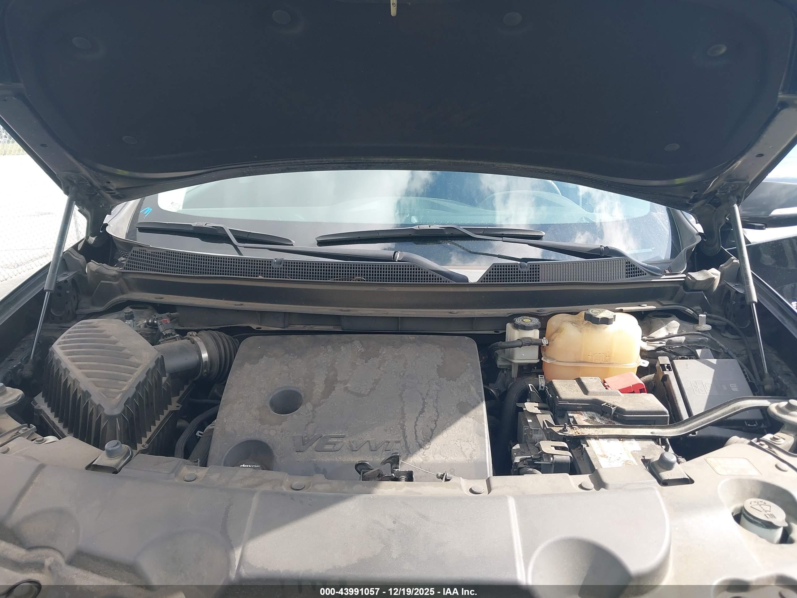 CHEVROLET TRAVERSE image 10