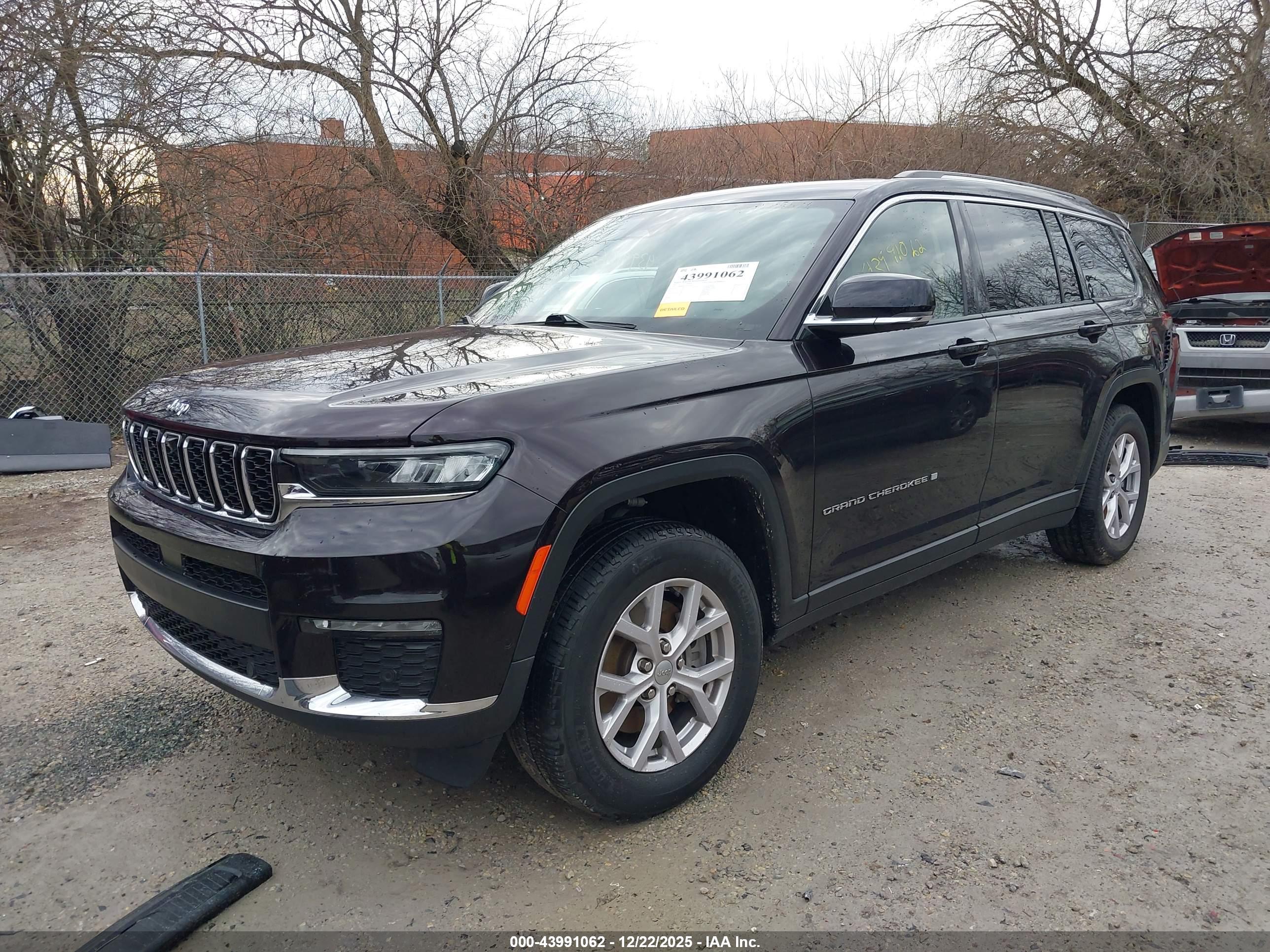 JEEP GRAND image 2