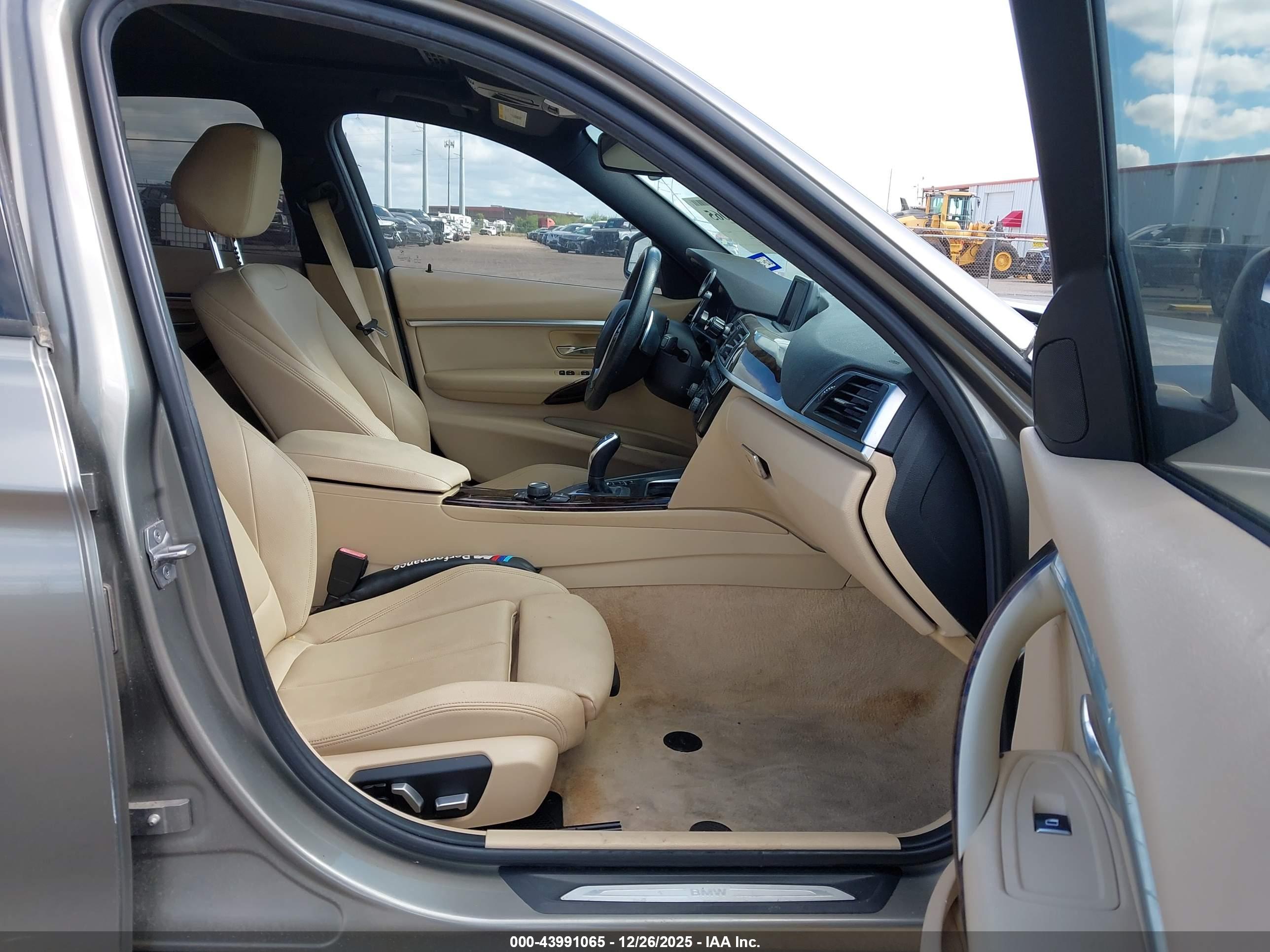 BMW 328I image 5