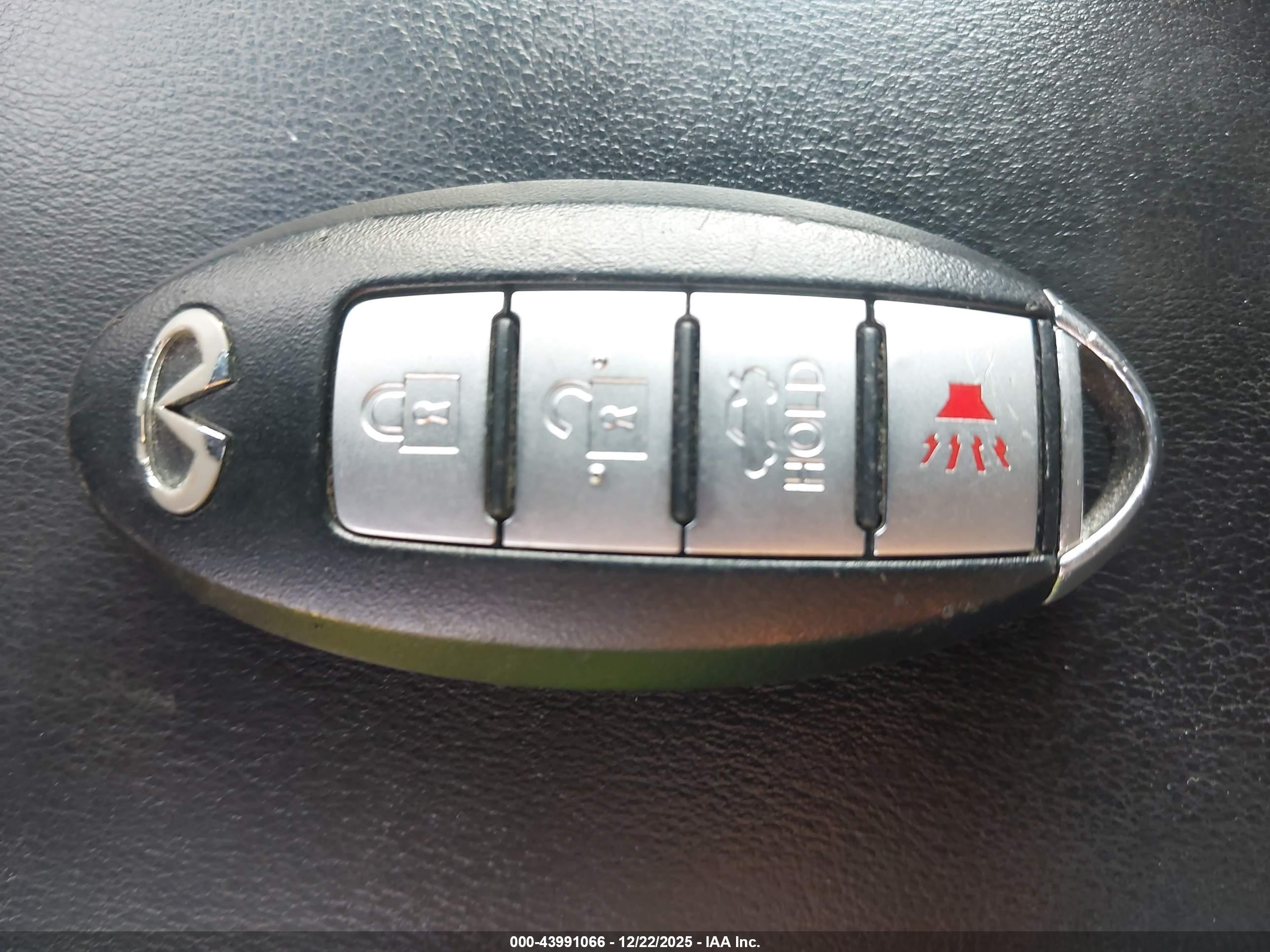 INFINITI G37X image 11