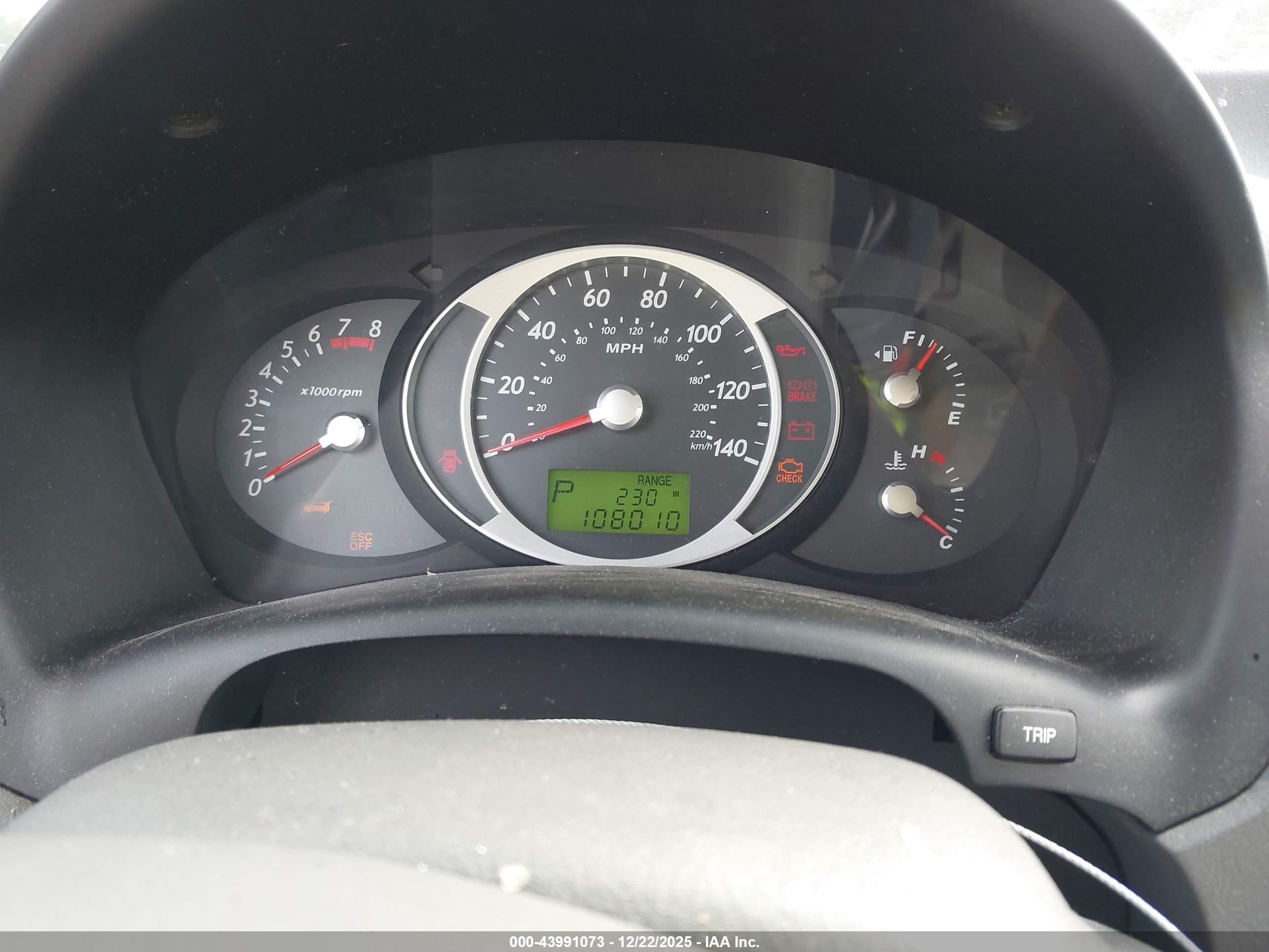 HYUNDAI TUCSON image 7
