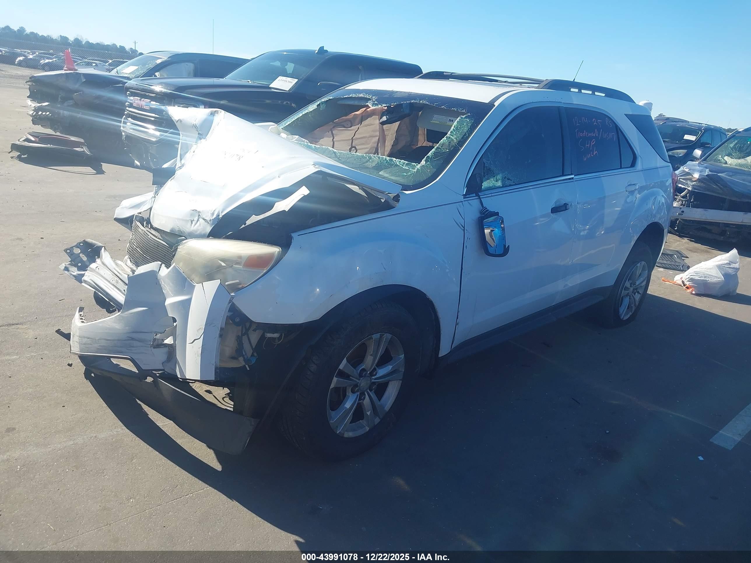 CHEVROLET EQUINOX image 2